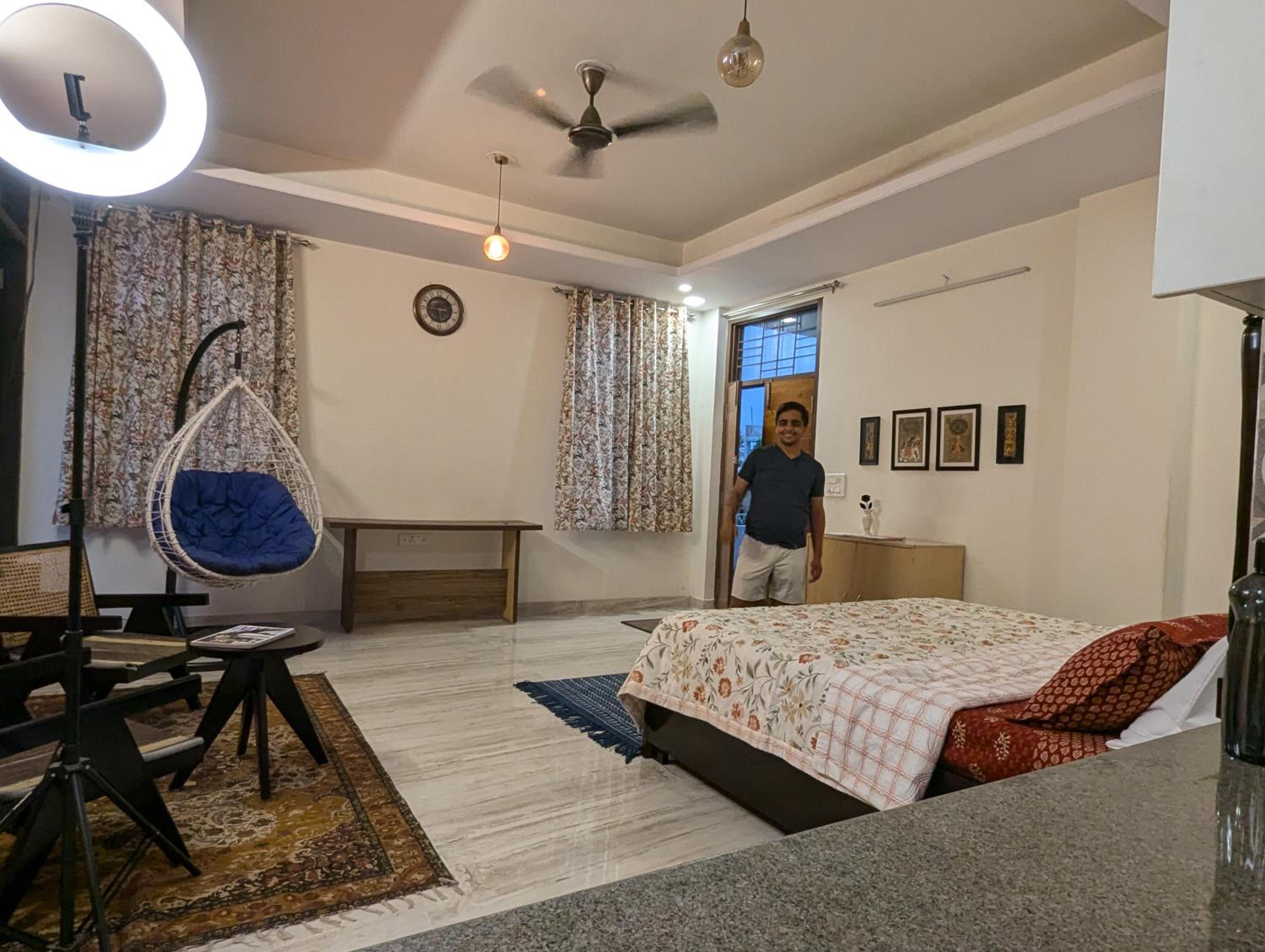 Two-Bedroom Apartment - Photo 8