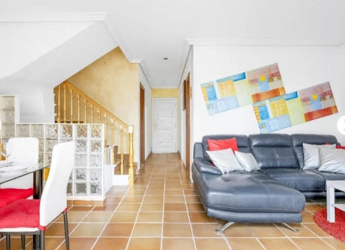 Villa photo 3