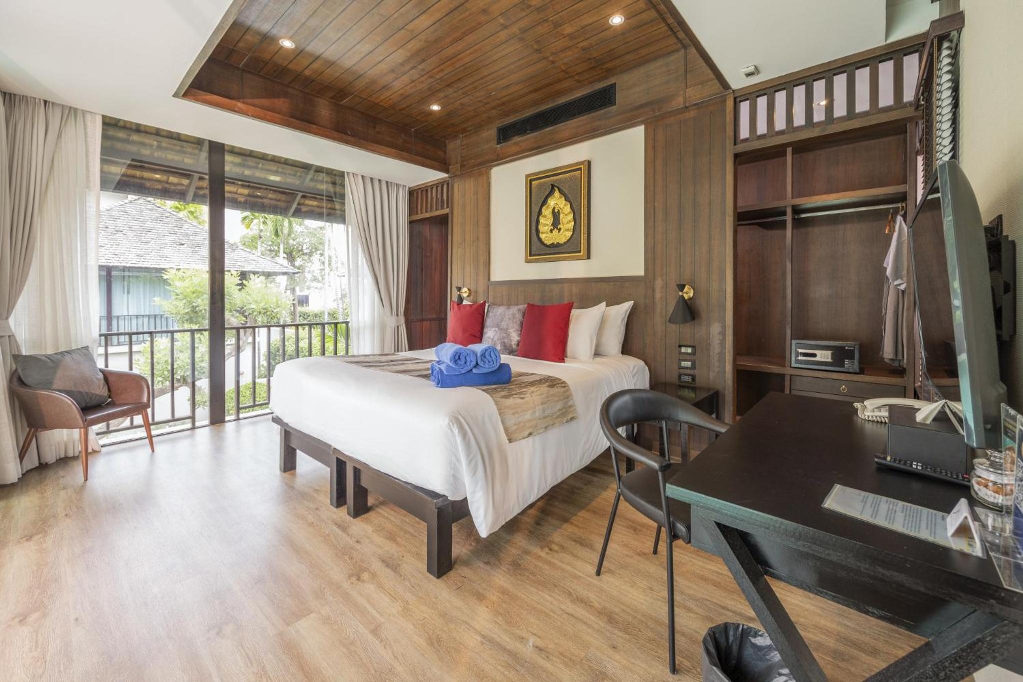 Two-Bedroom Villa - Photo 10