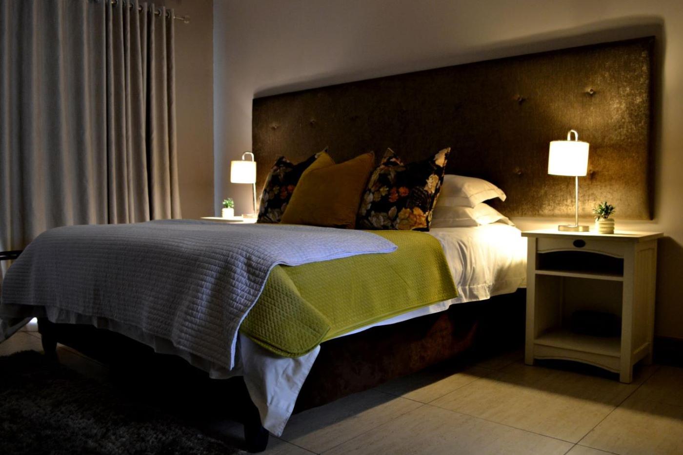 Superior Deluxe Double or Twin Room  photo 2