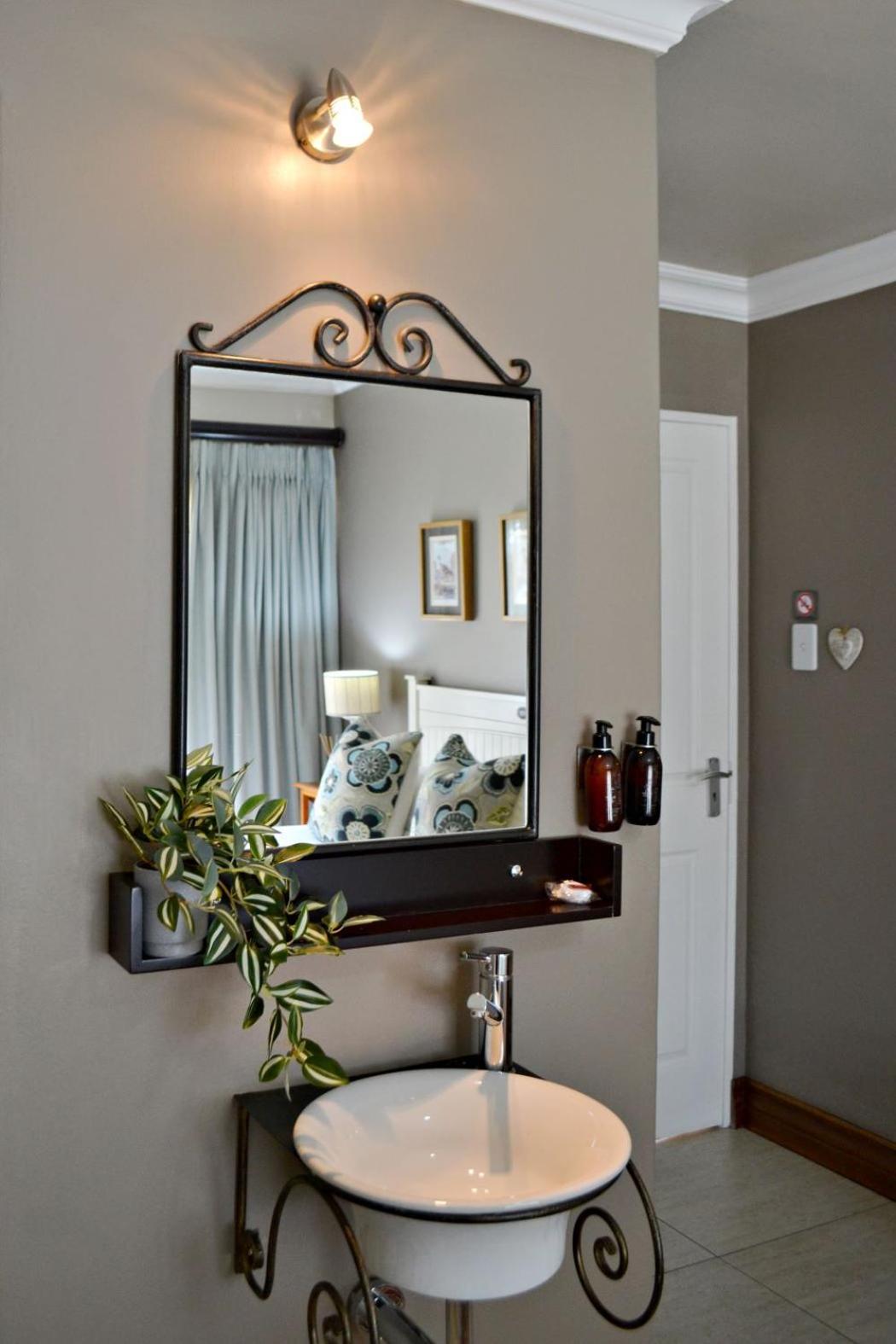 Deluxe Queen Room photo 3