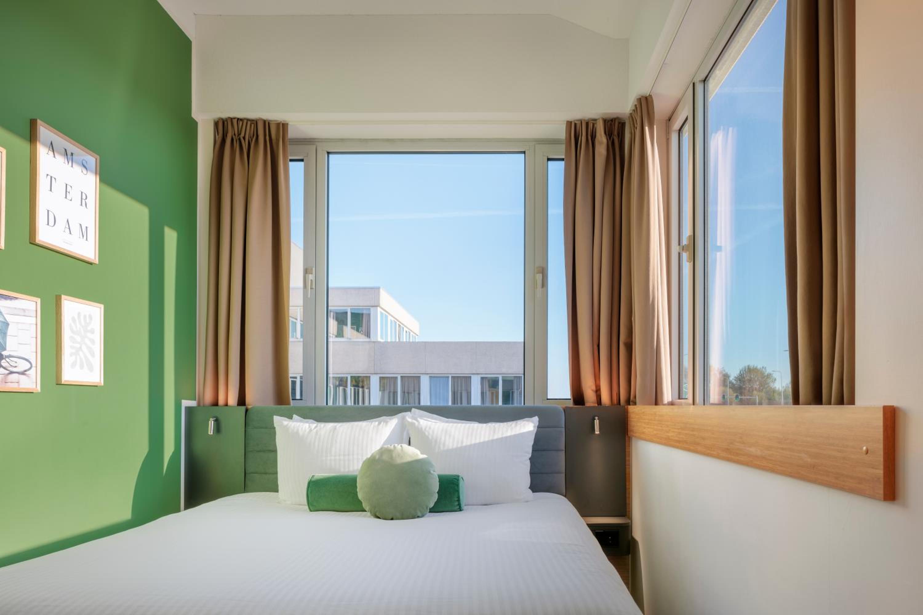 Standard Double Room - Photo 7