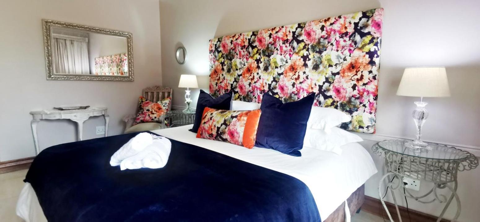 Standard Double or Twin Room photo 1