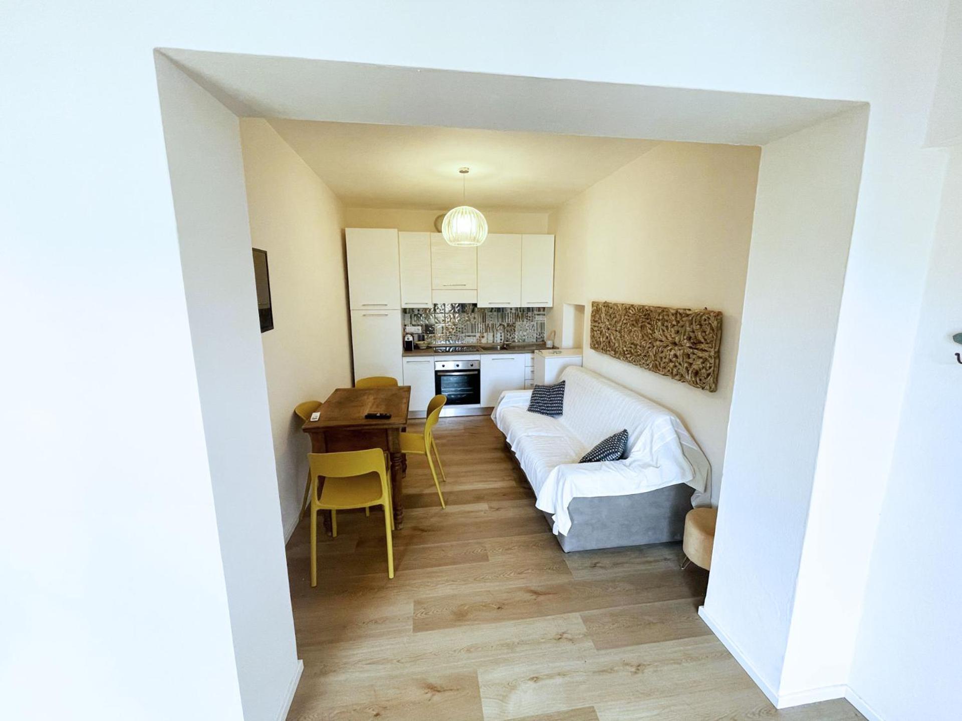 One-Bedroom Apartment with Sea View photo 2