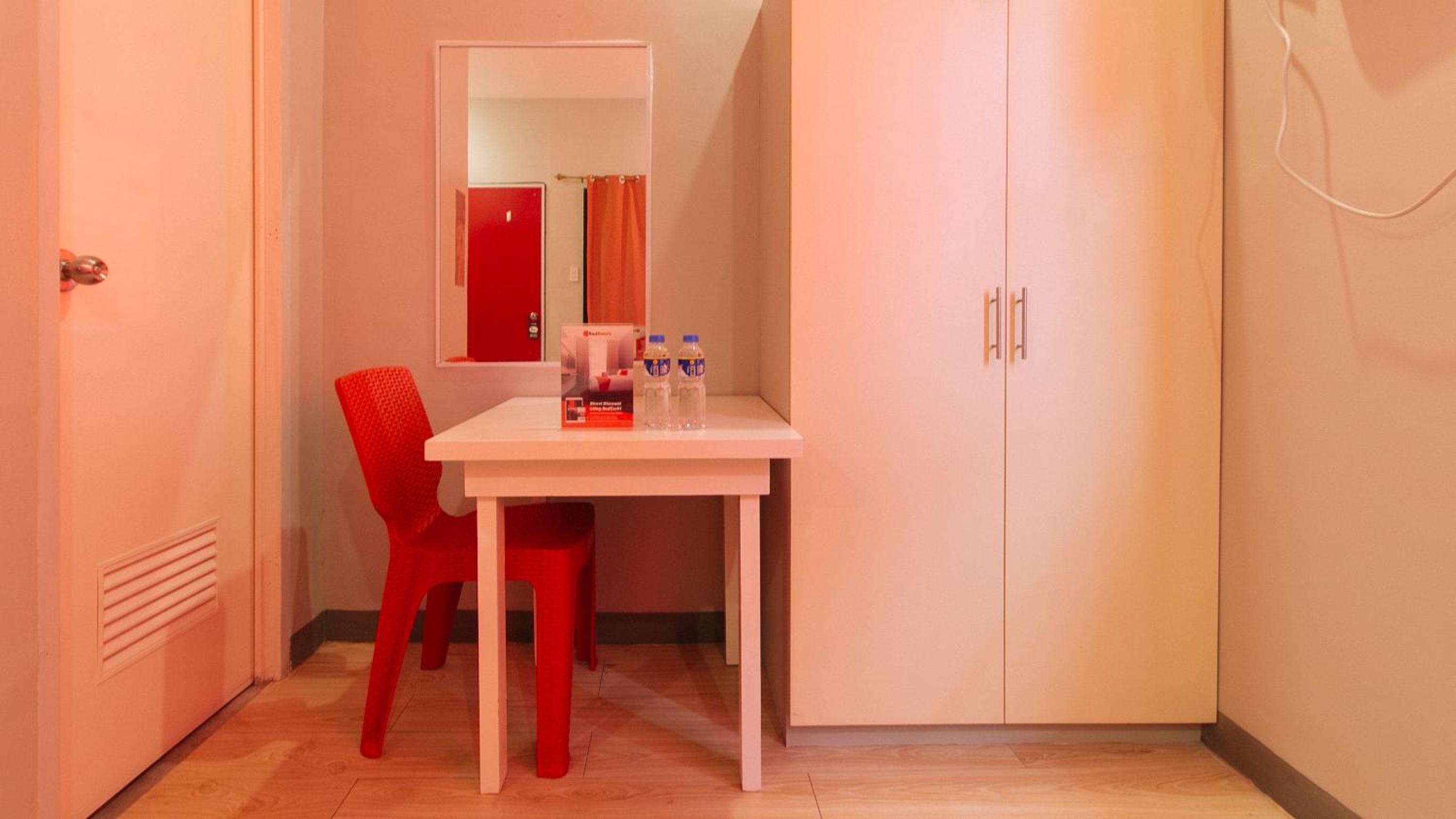 Standard Double Room - Photo 5