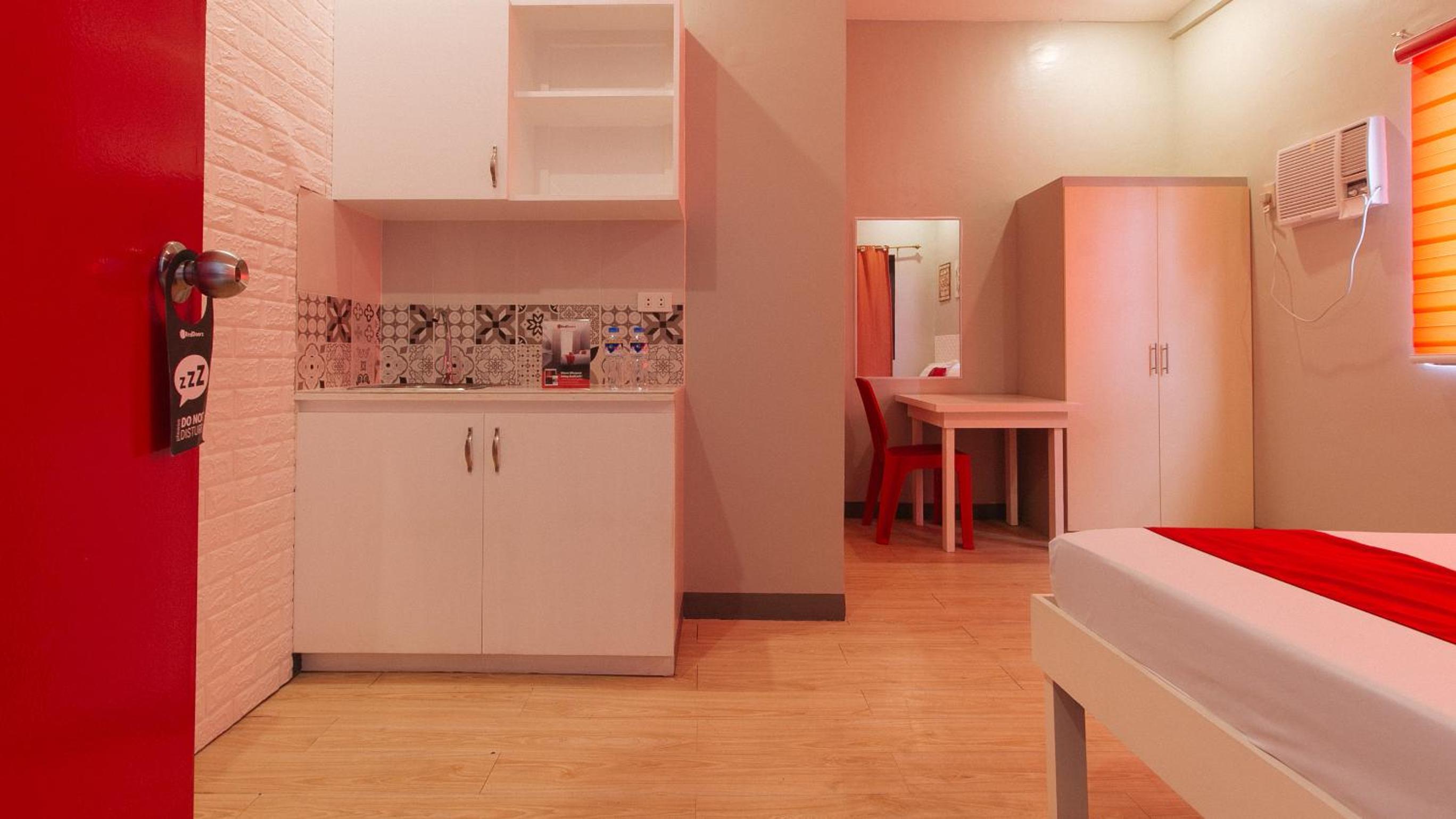 Standard Double Room - Photo 7