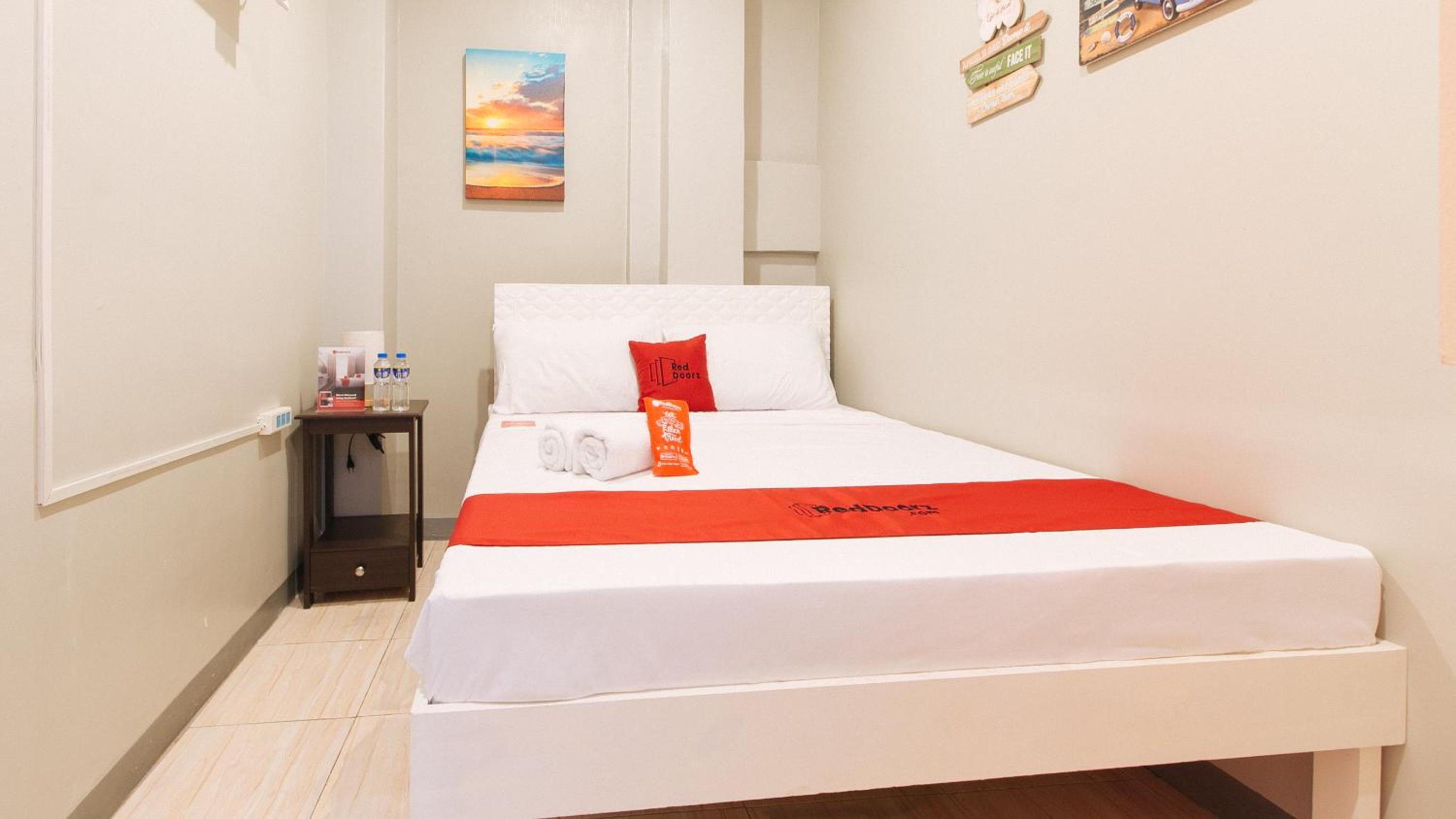 Deluxe Room - Photo 2