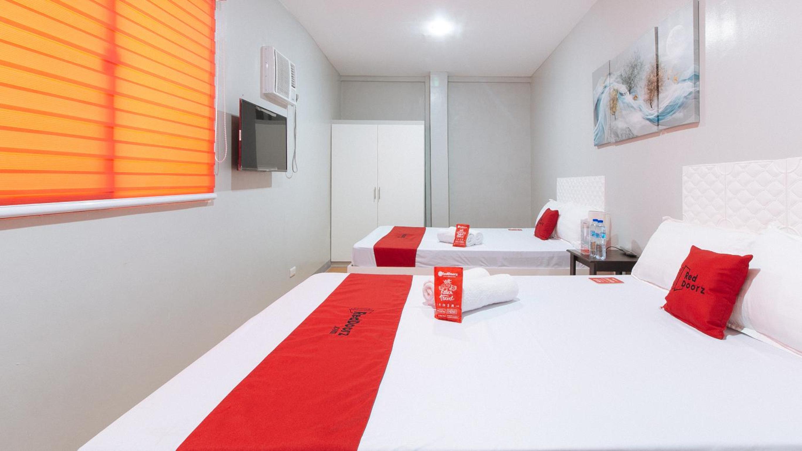 Deluxe Family Room - Photo 8