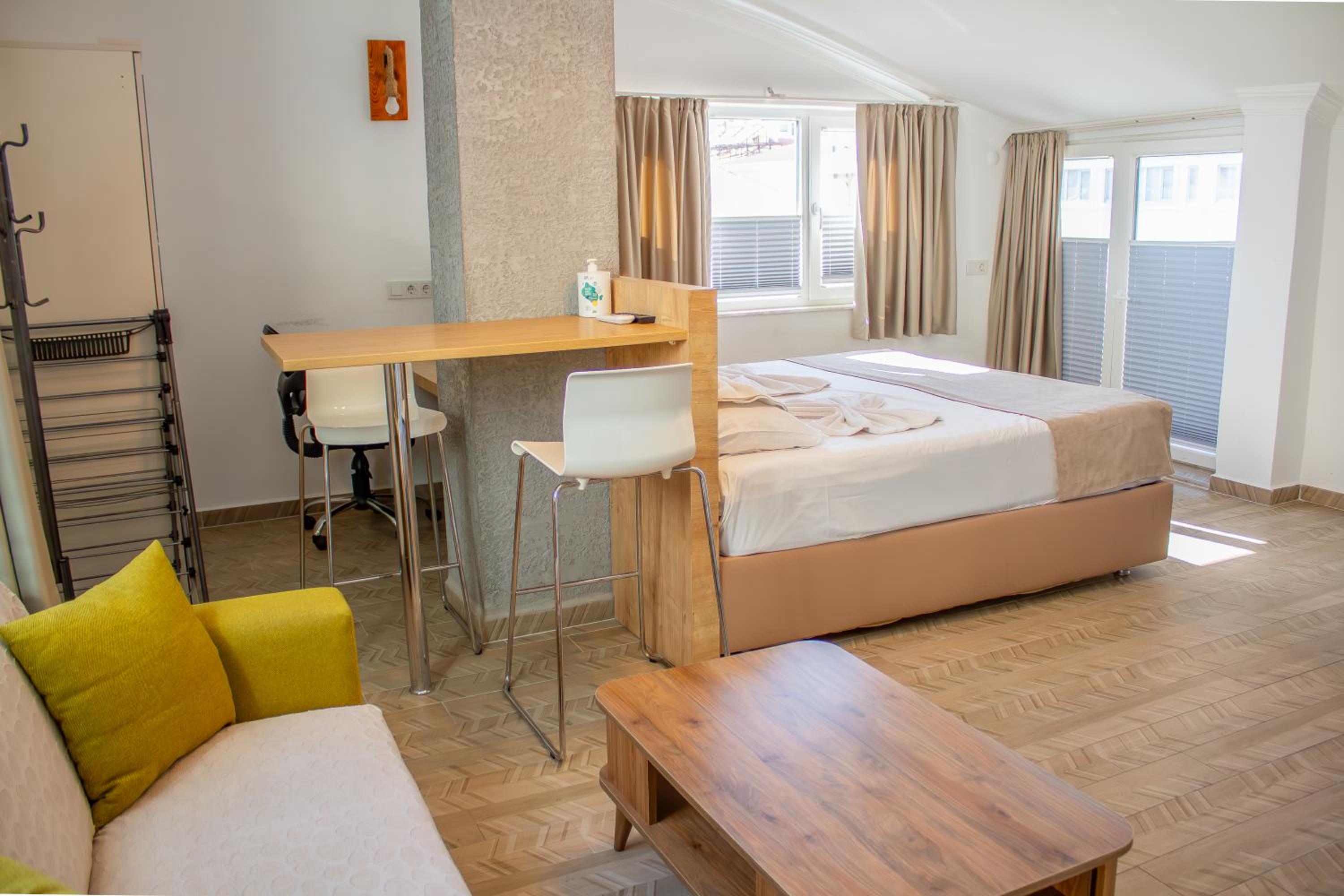 Studio Apartment
