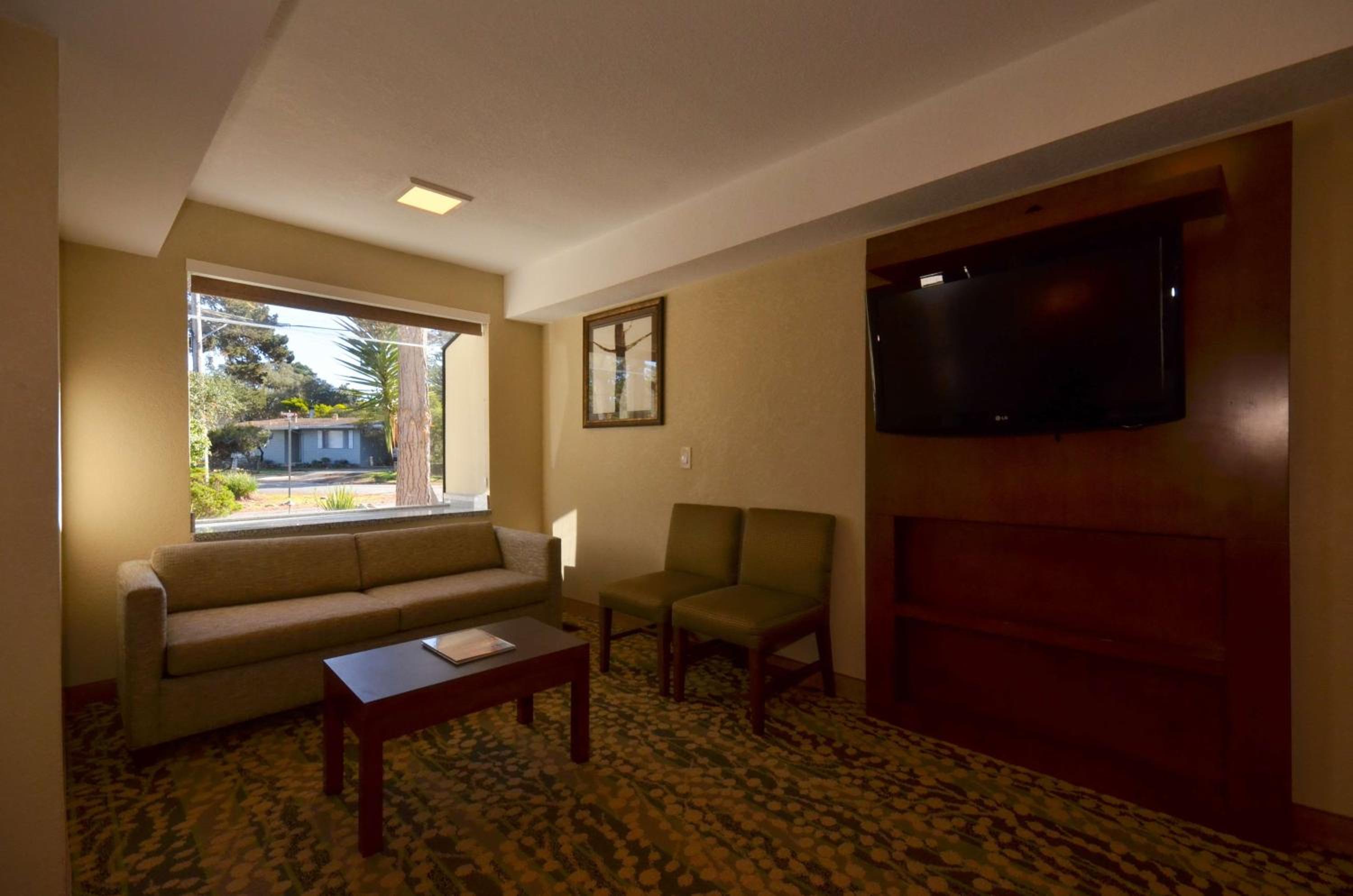 King Room - Disability Access - Photo 3