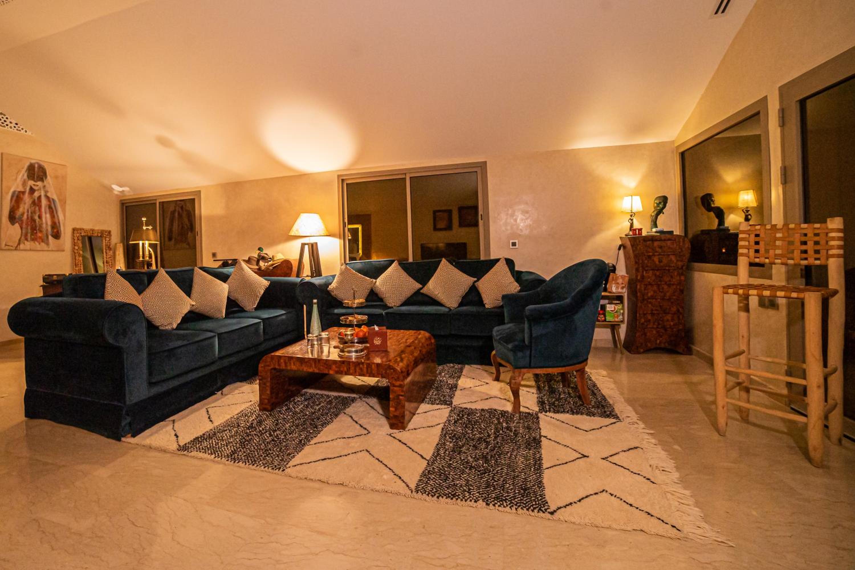 Suite with Private Pool - Photo 8