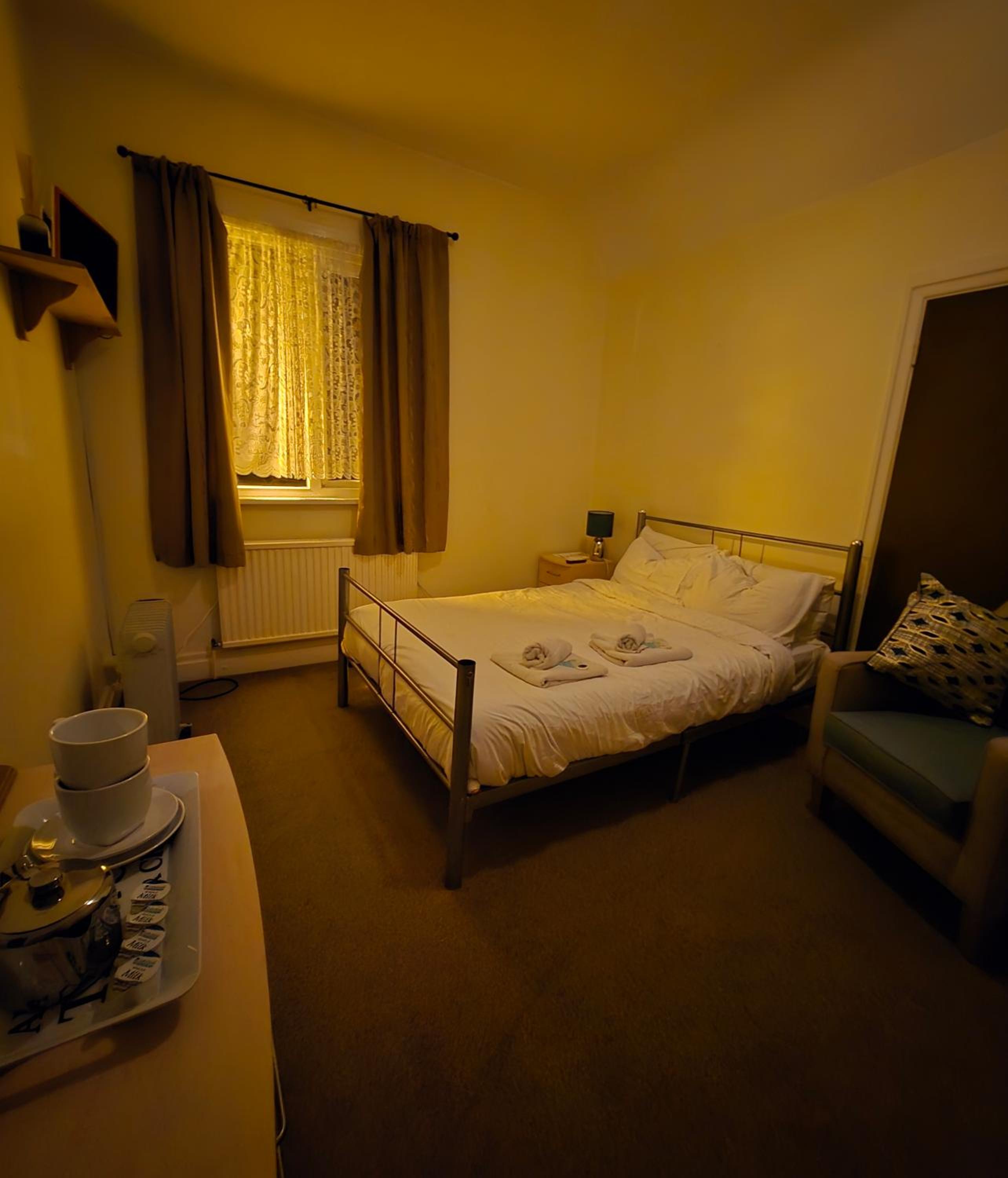 Budget Double Room photo 2