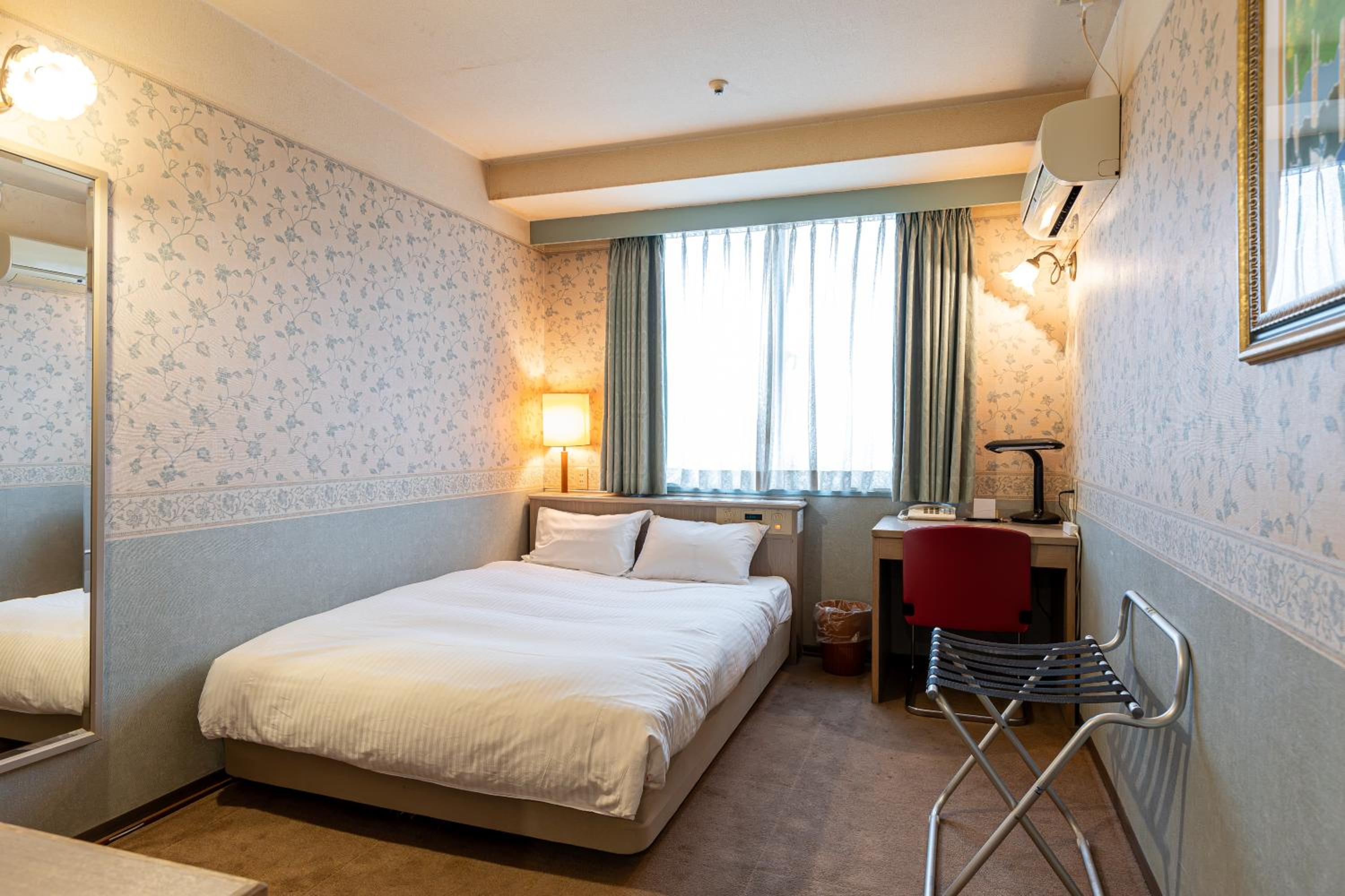 Single Room - Non-Smoking - Photo 3