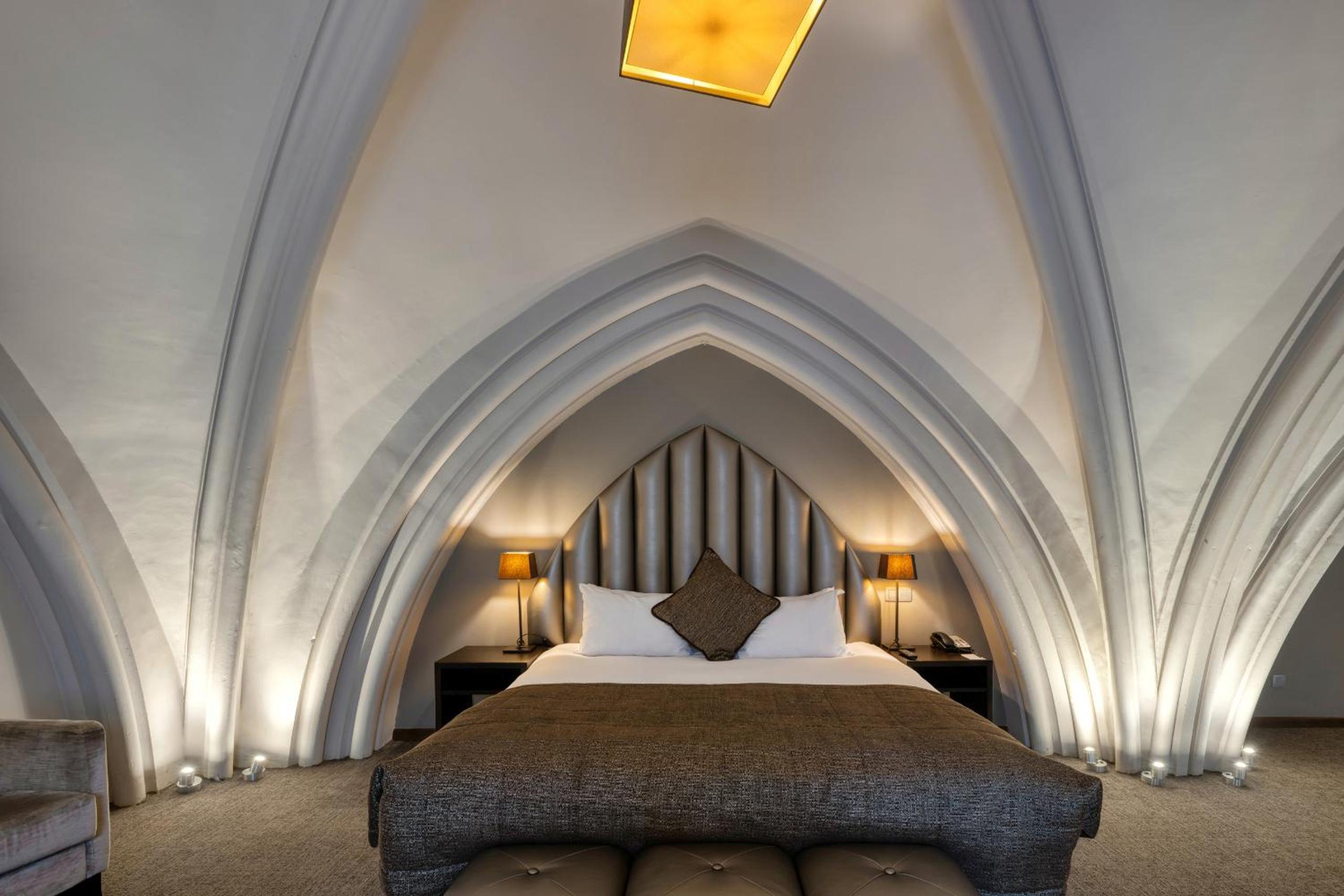Deluxe Junior Suite in Church area - Photo 3
