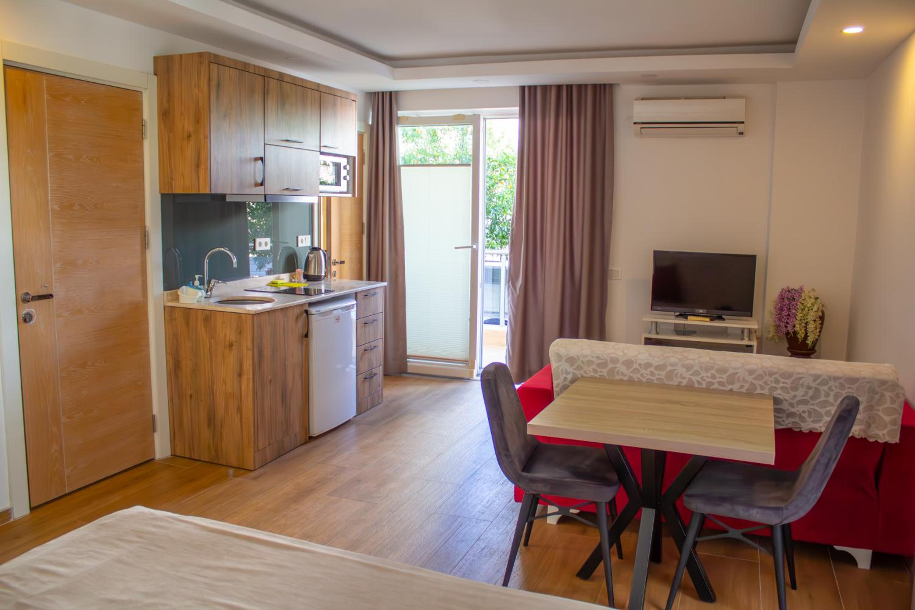 Studio Apartment