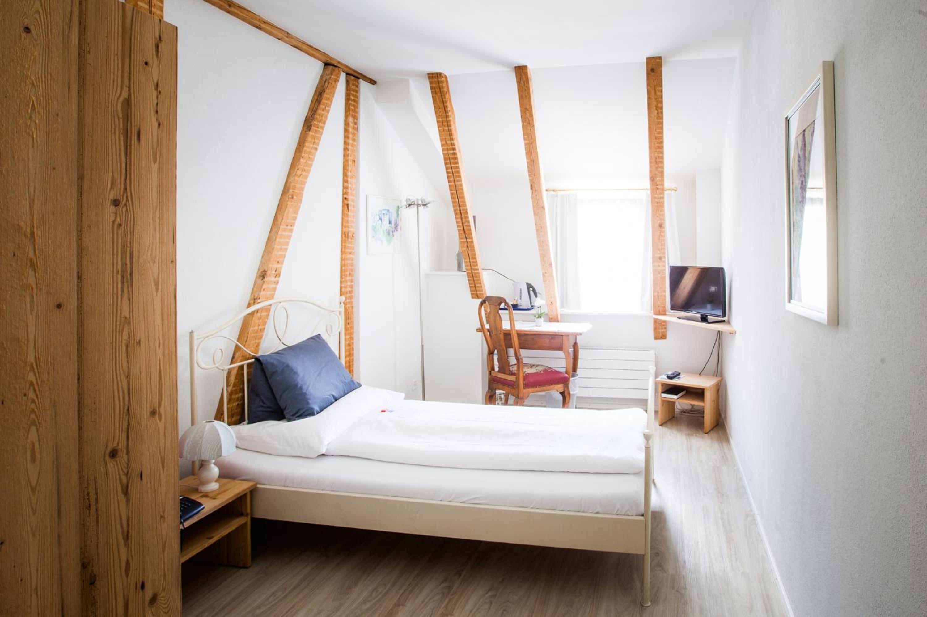 Classic Single Room - Photo 6