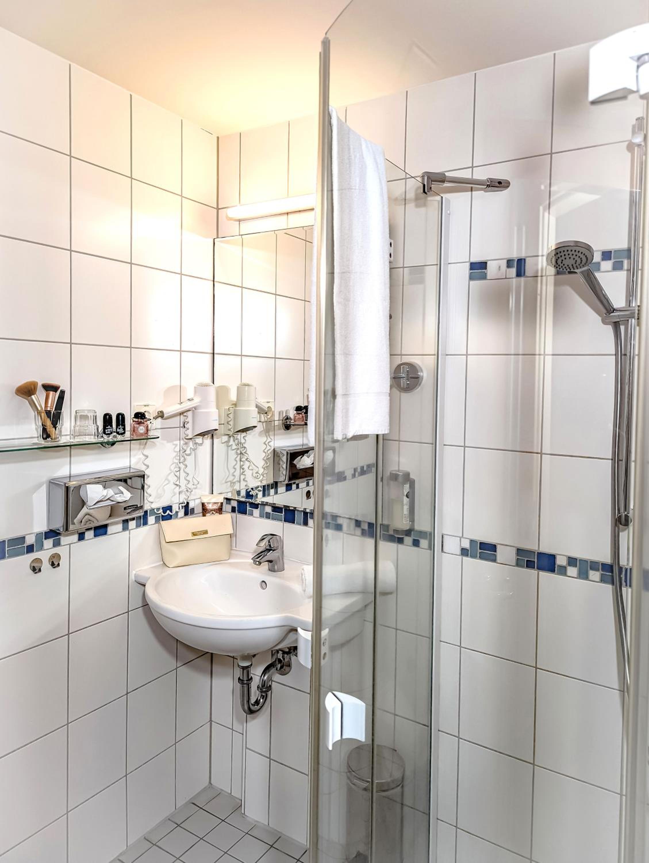 Superior Double or Twin Room - Photo 1