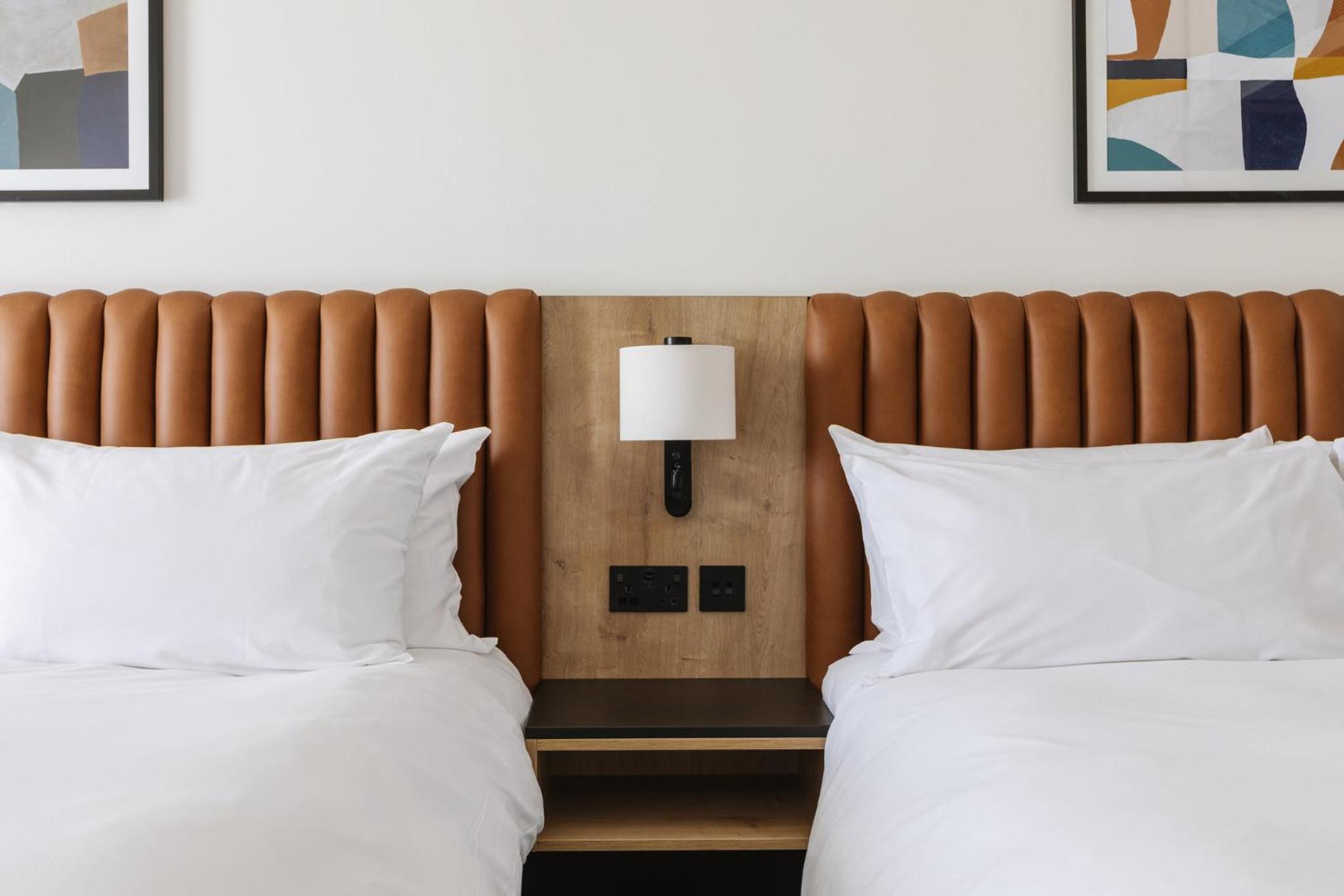 Grand Double Room with Two Double Beds - Photo 1