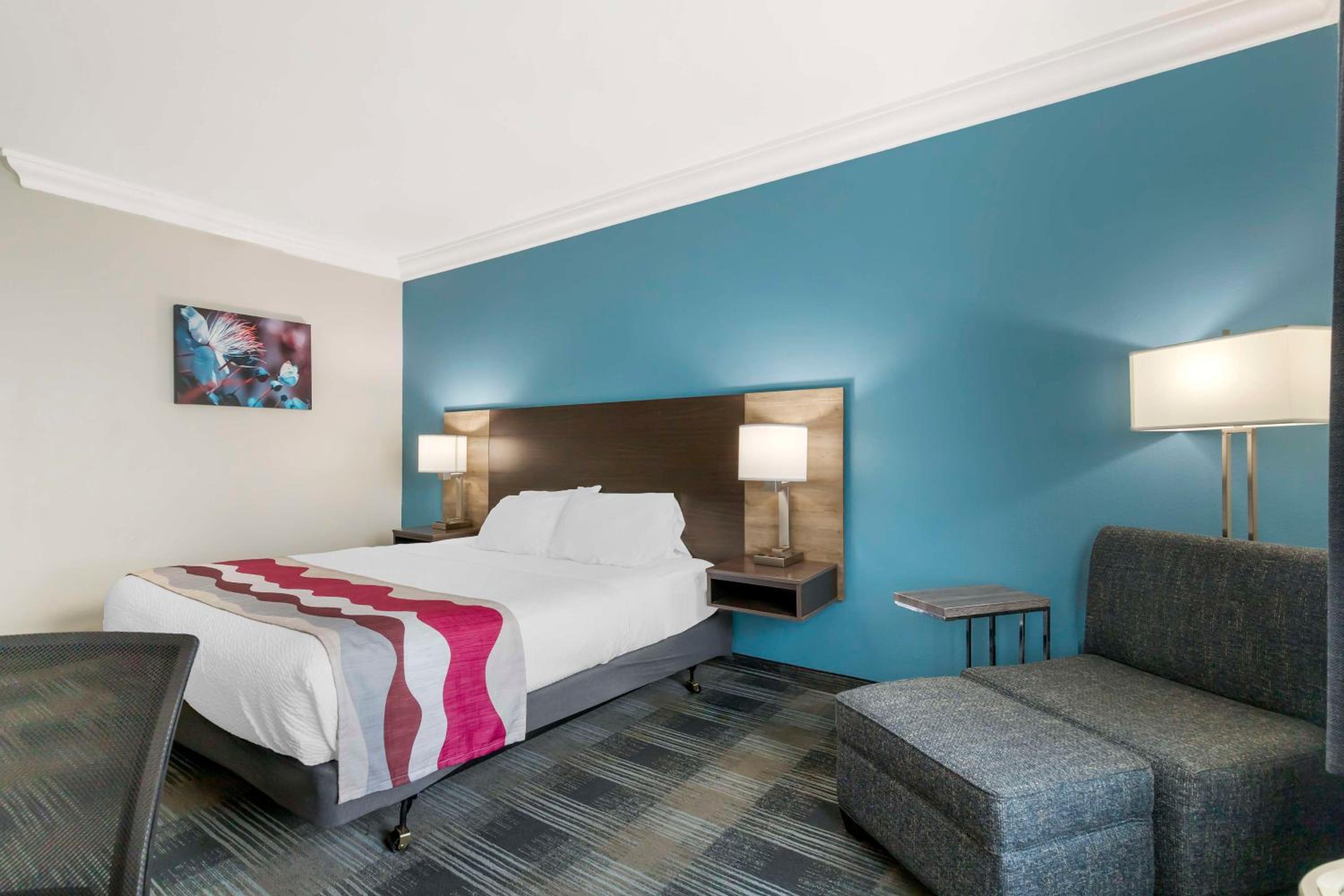 King Room - Disability Access - Photo 3