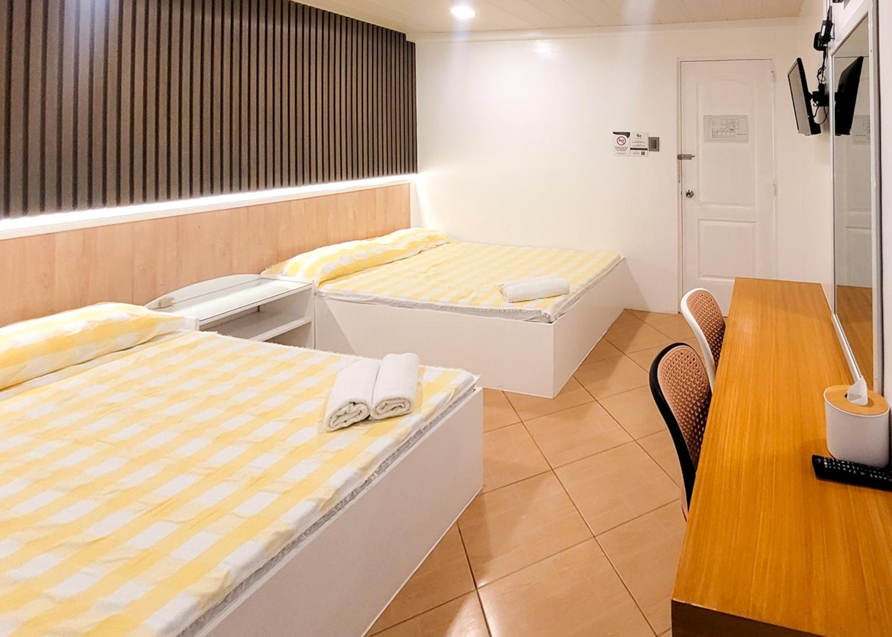 Deluxe Quadruple Room