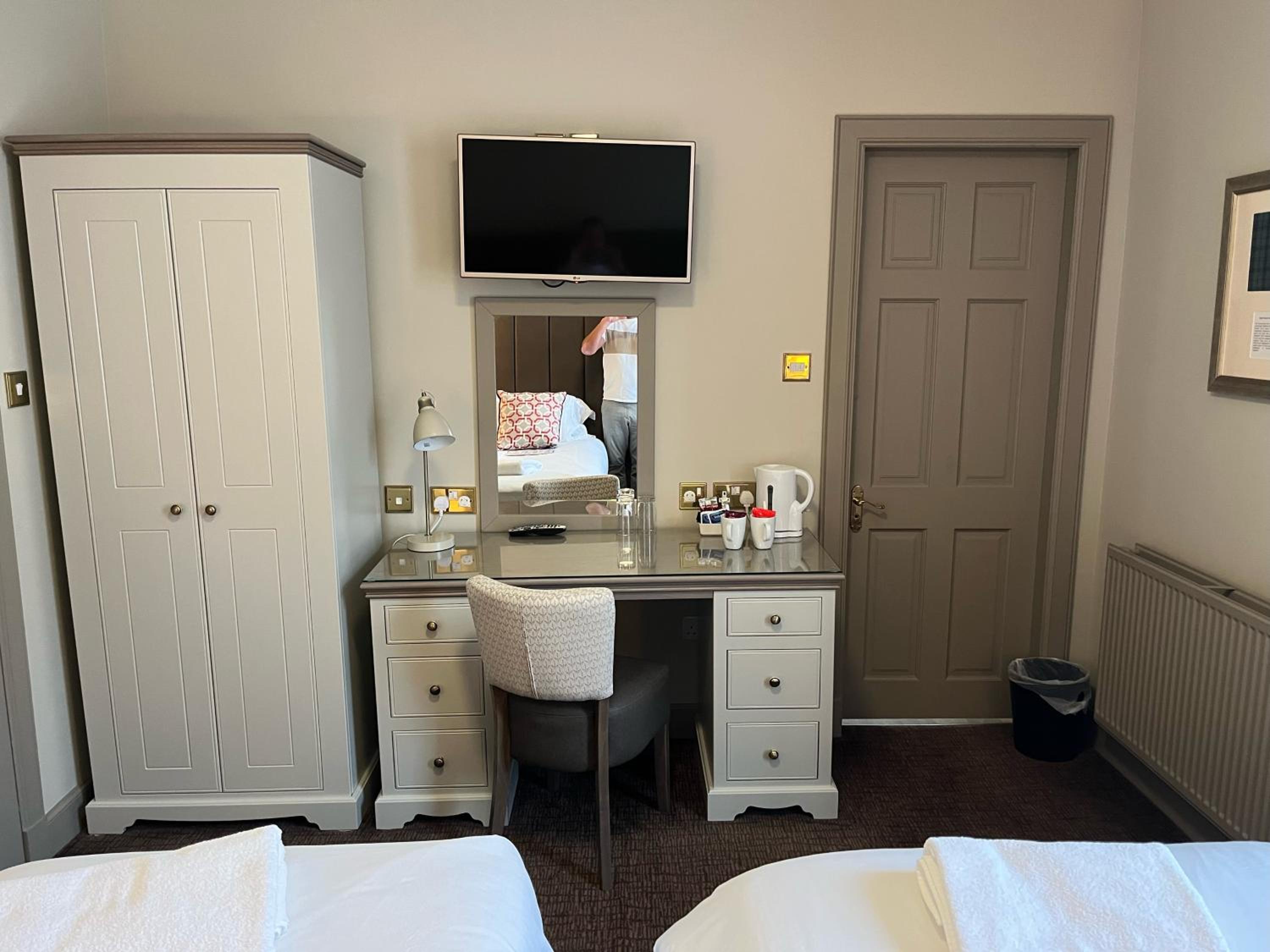 Double or Twin Room - Photo 1