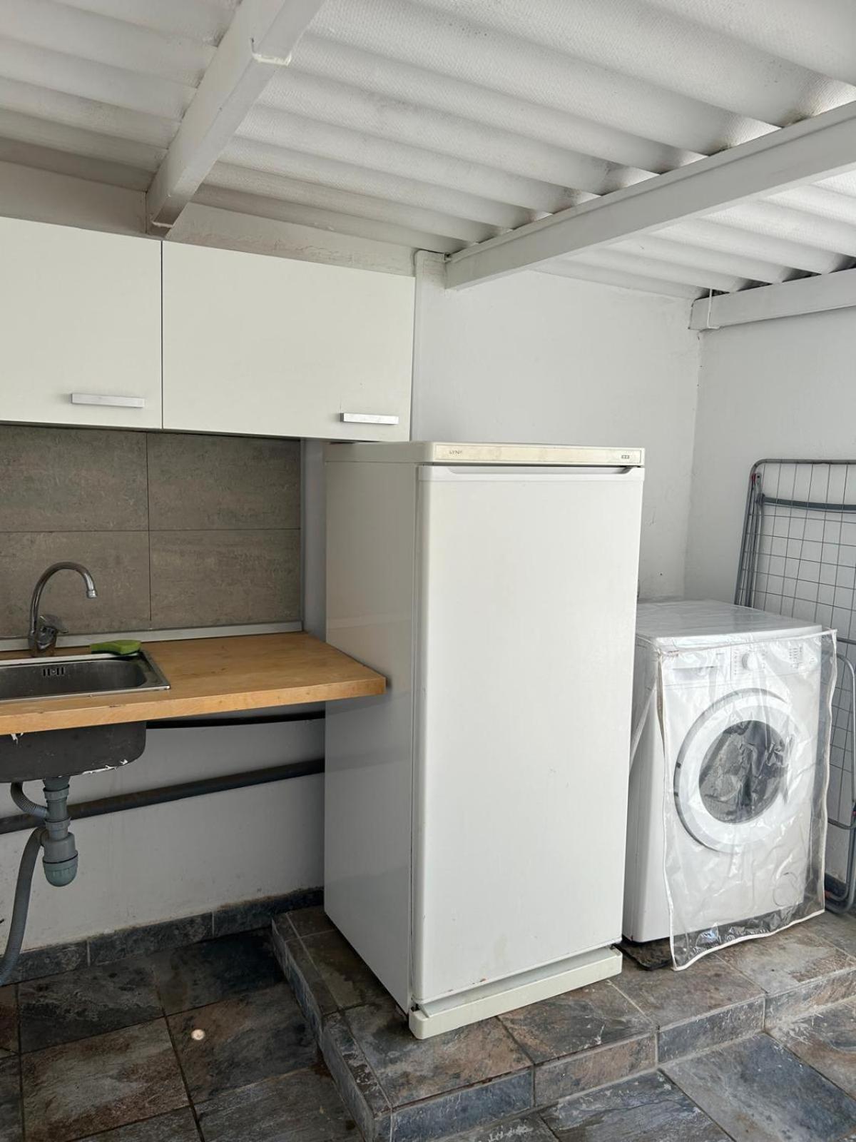 Three-Bedroom House photo 3