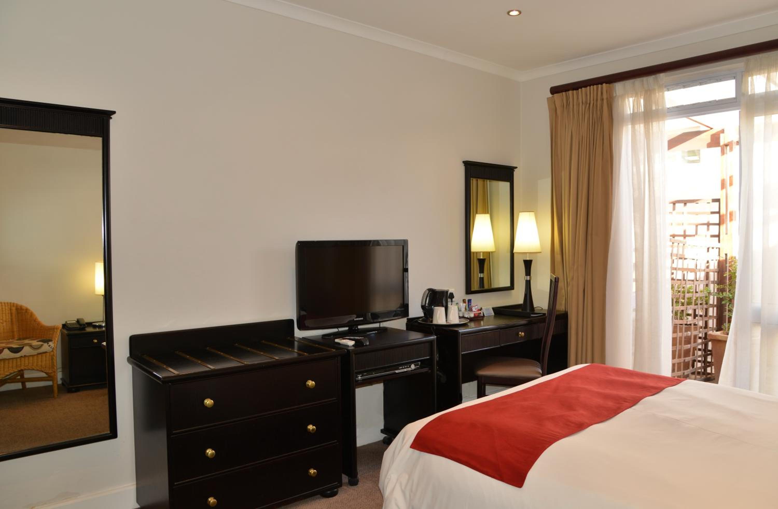 Deluxe Double Room - Photo 7