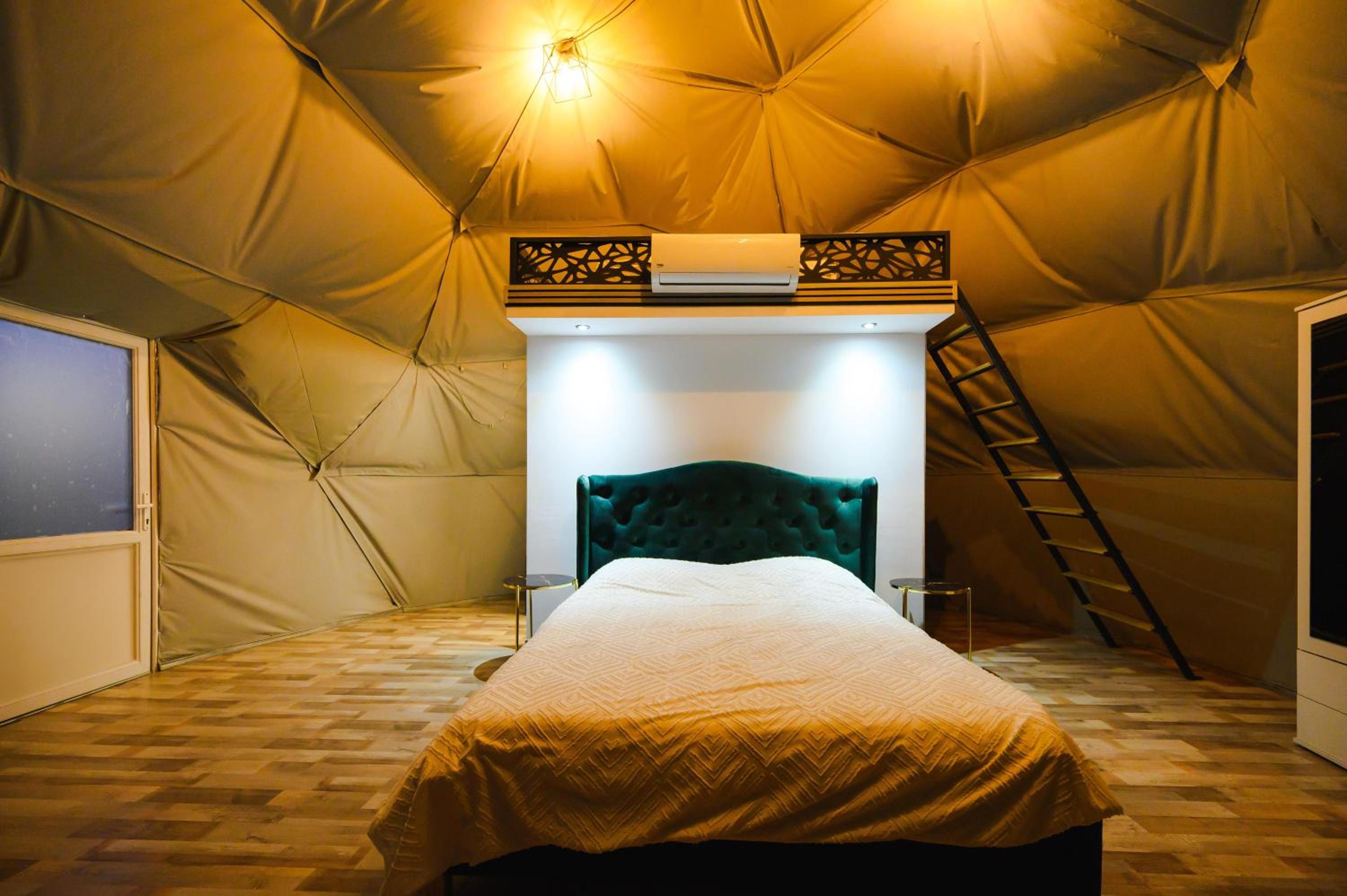Tent photo 2