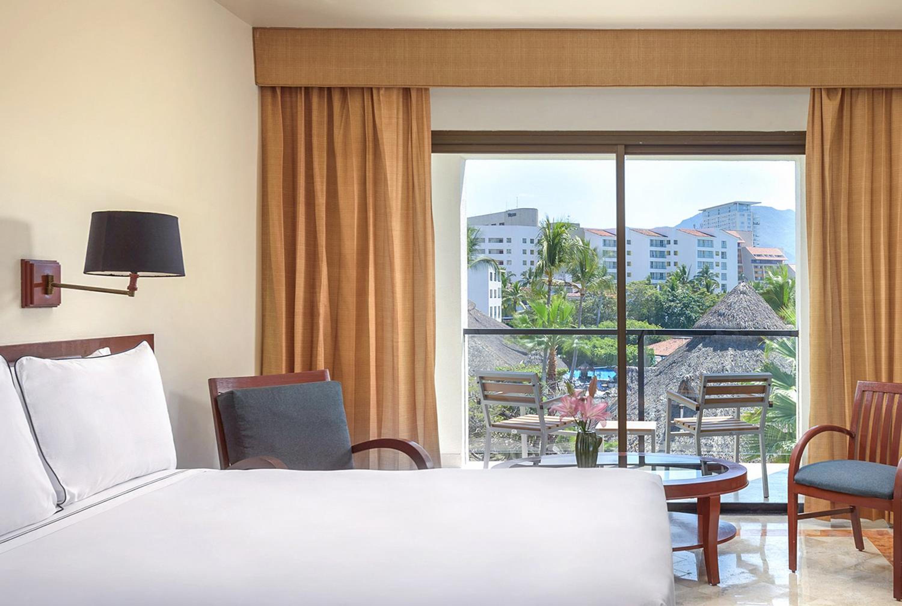 Premium Junior Suite Garden View