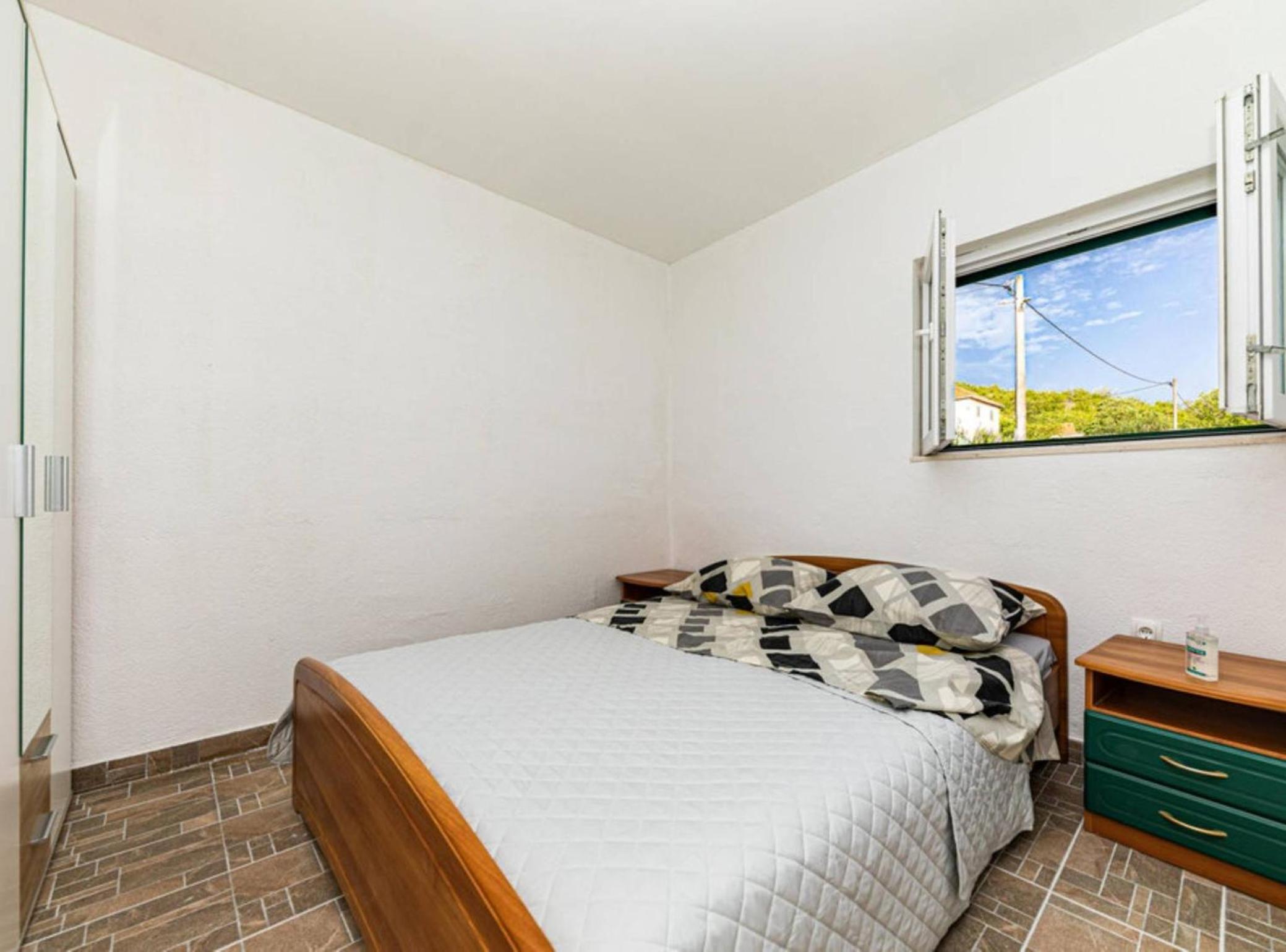 Three Bedroom photo 1