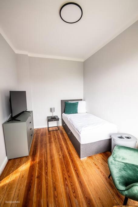 Apartment photo 2