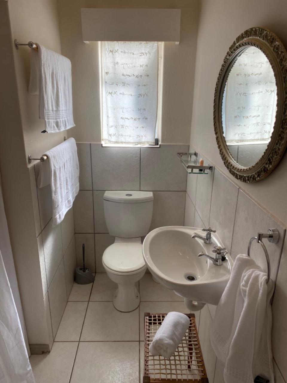 Double Room with Private Bathroom photo 2