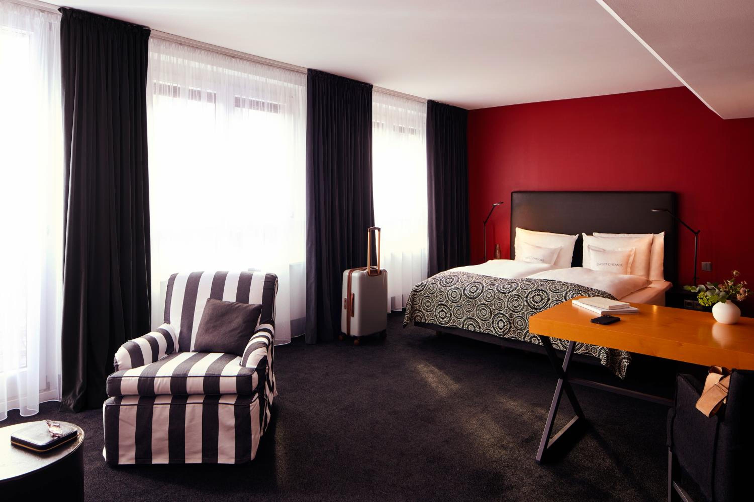 Junior King Suite with Kitchenette