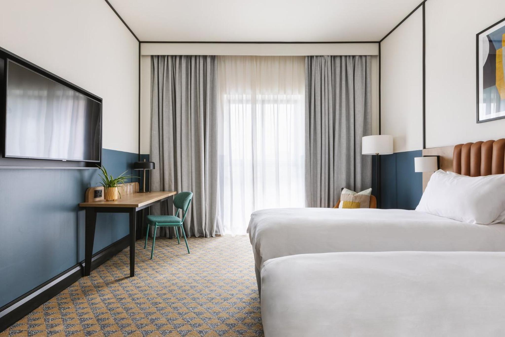 Premium Twin Room - Photo 19