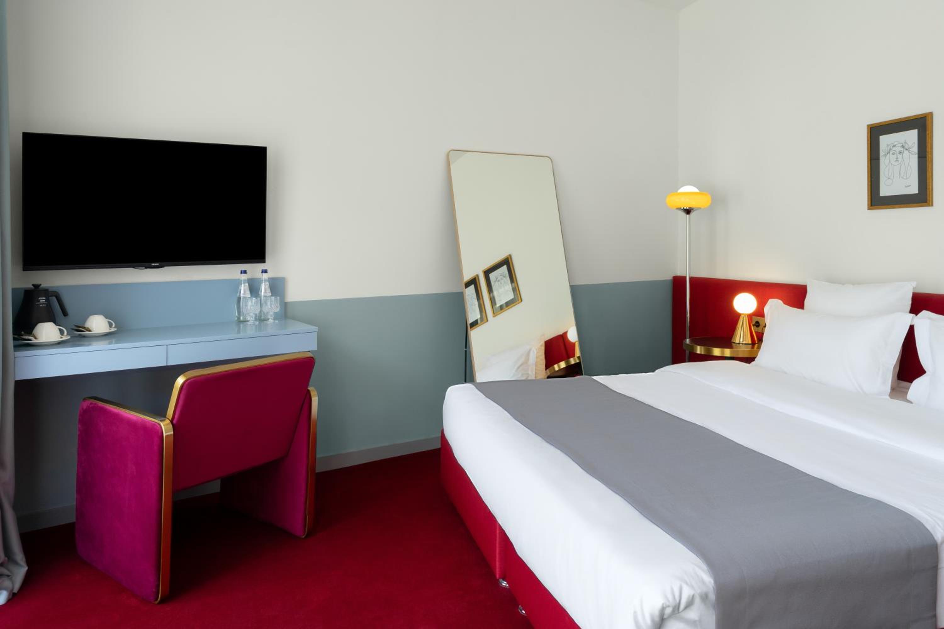Double Room with Mountain View - Photo 2