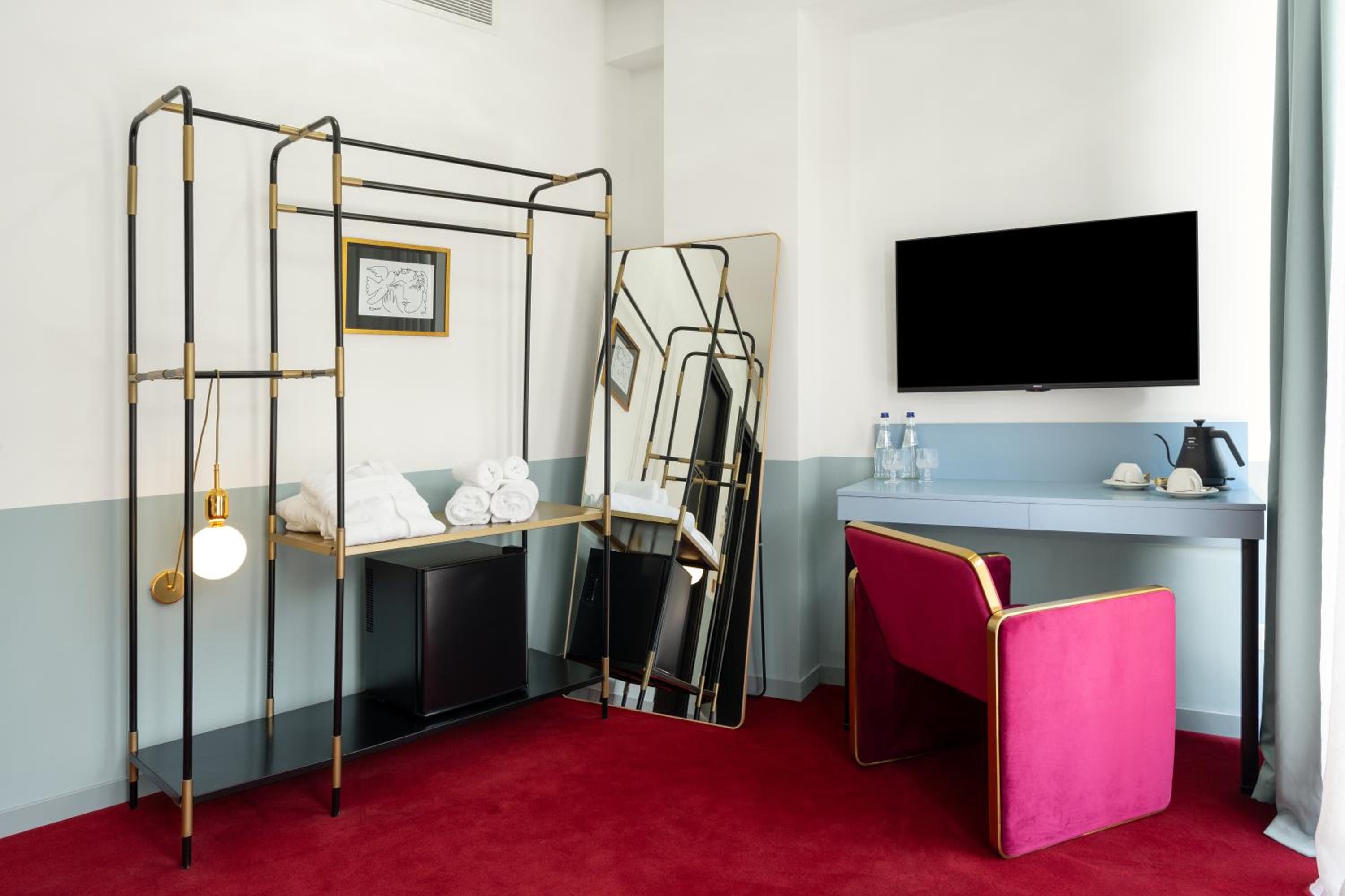 Double Room with Mountain View - Photo 6