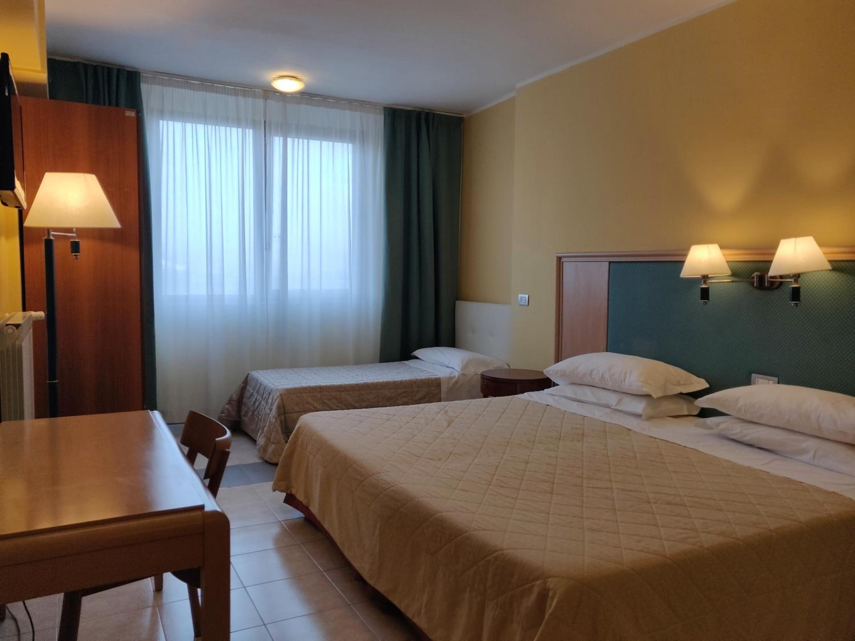Standard Triple Room photo 1