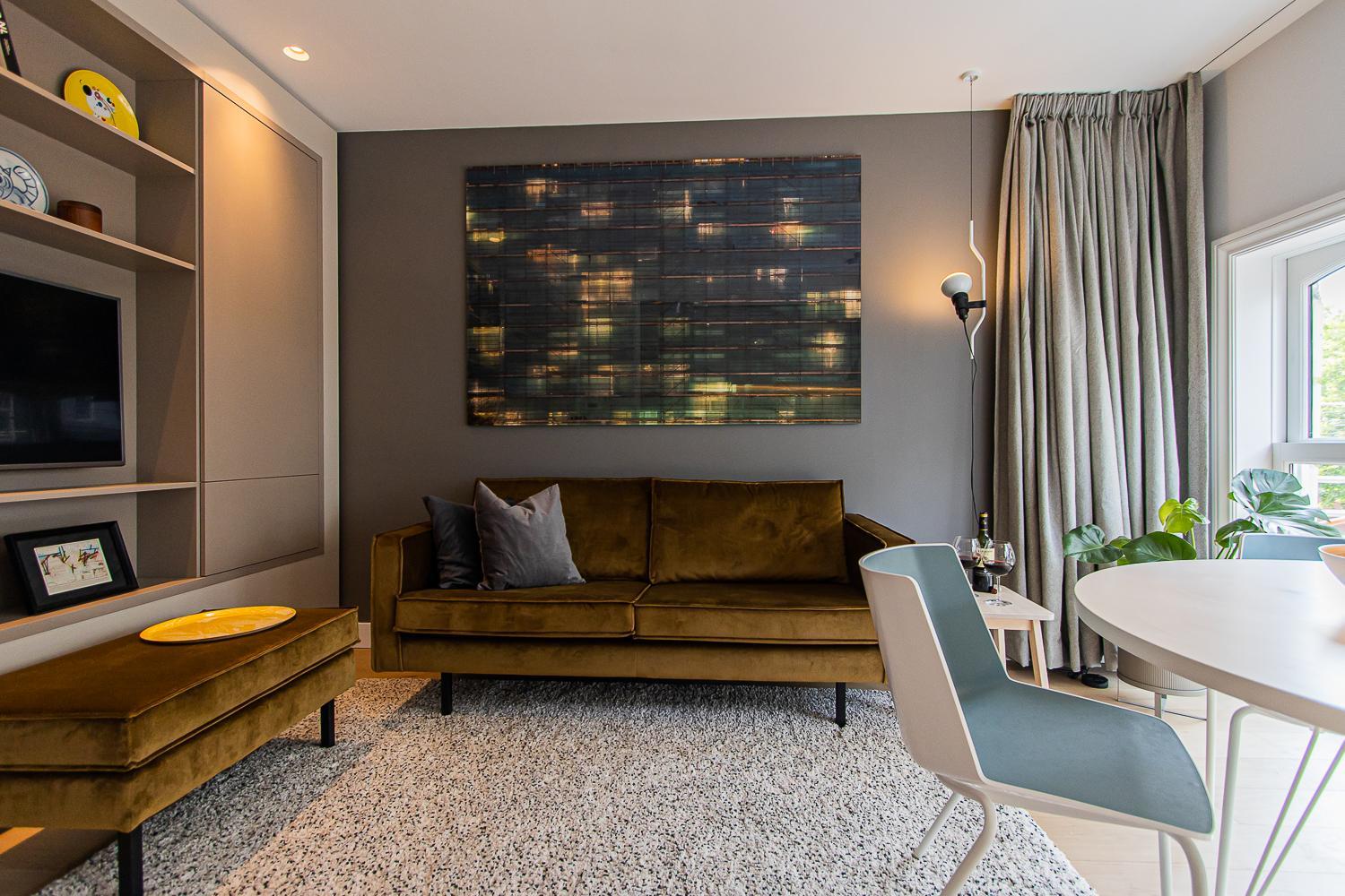 One-Bedroom Apartment with City View photo 2