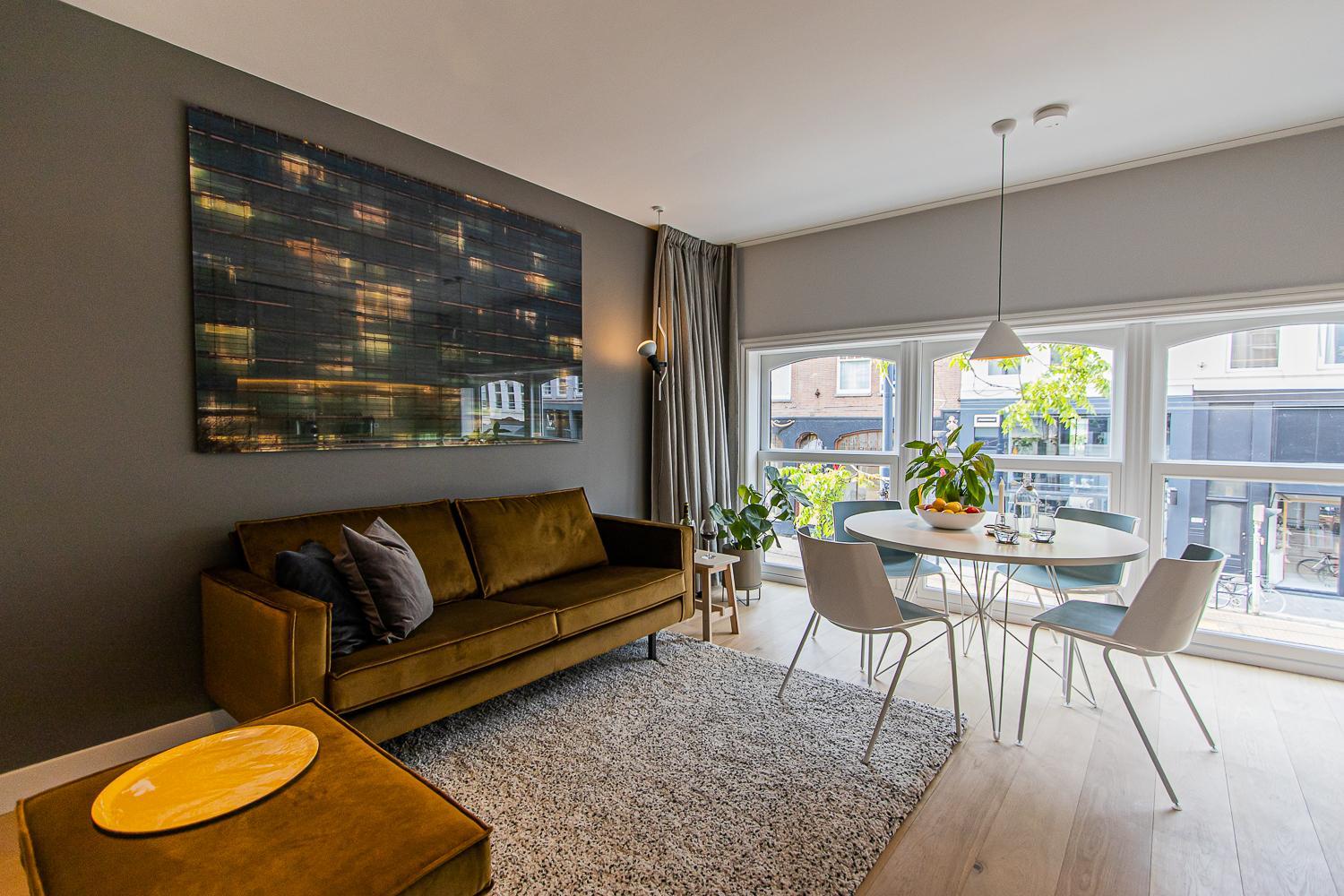 One-Bedroom Apartment with City View photo 1