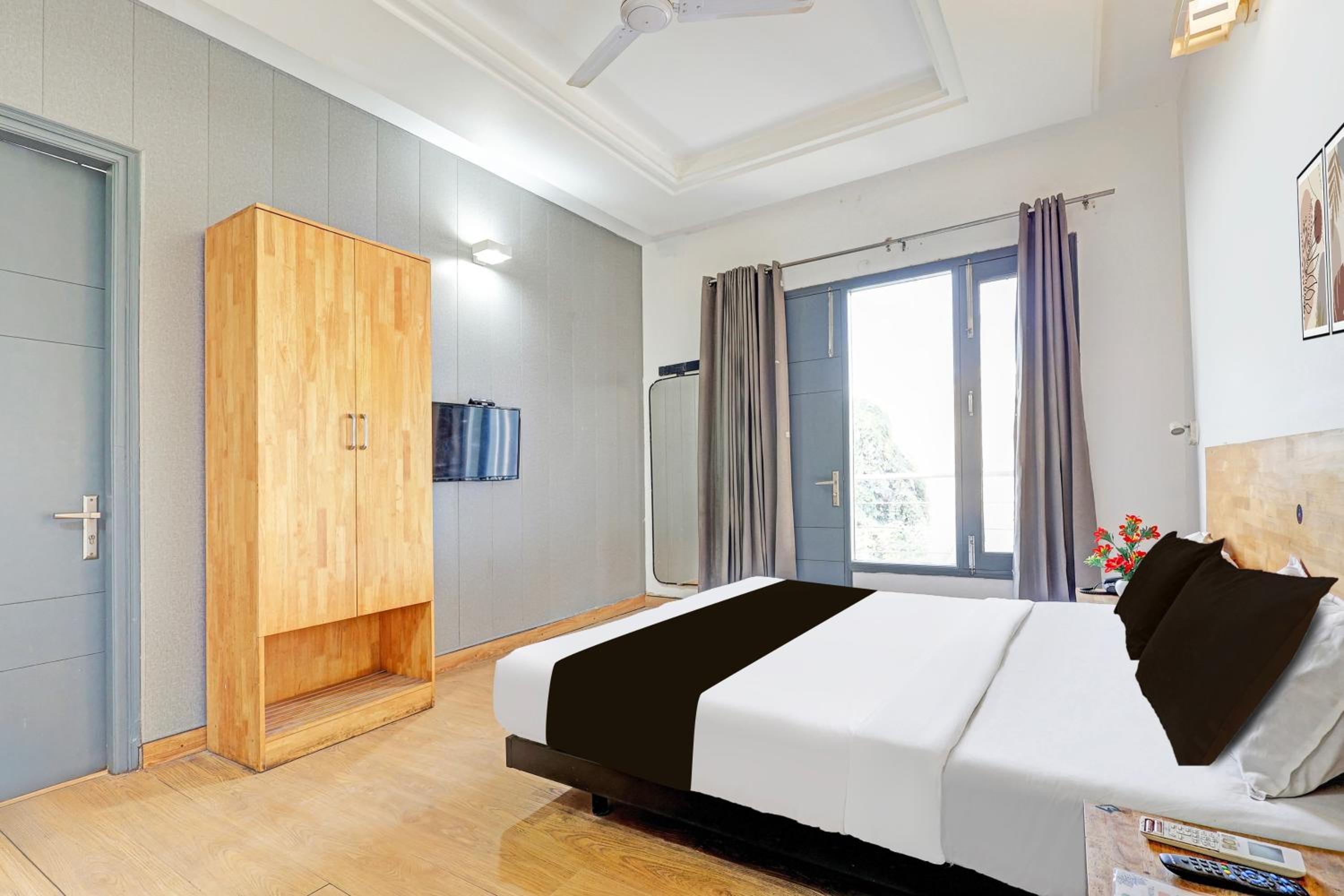 Classic Triple Room