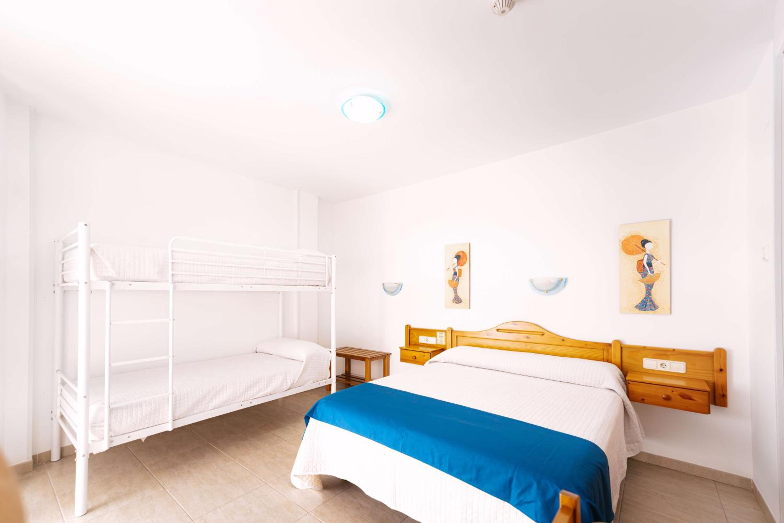 Double or Twin Room photo 3