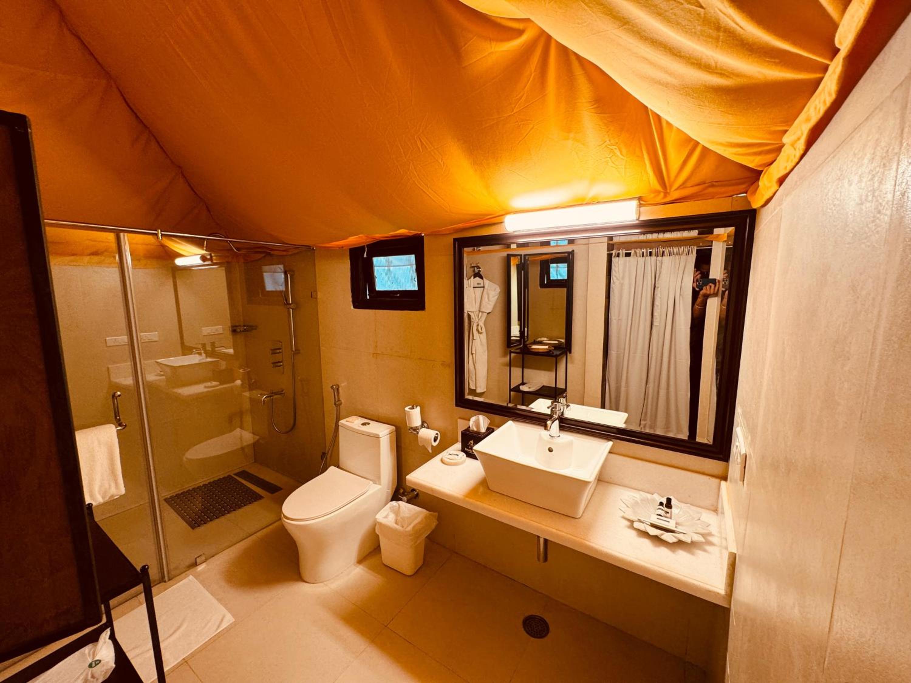 Large Double Room: 20% off on Food & Beverage services, Complimentary village walk photo 2