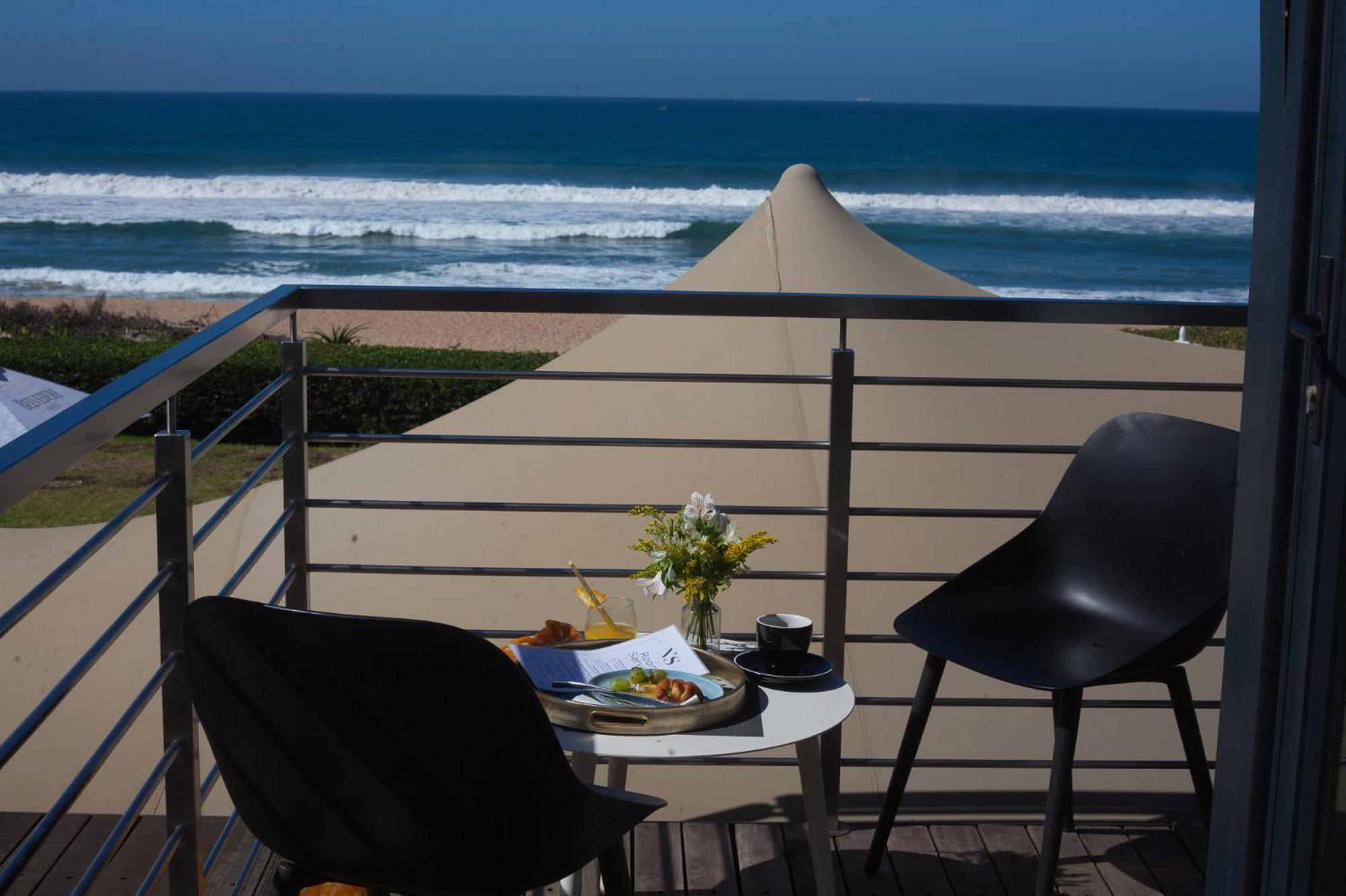 Double Room with Balcony and Sea View photo 2