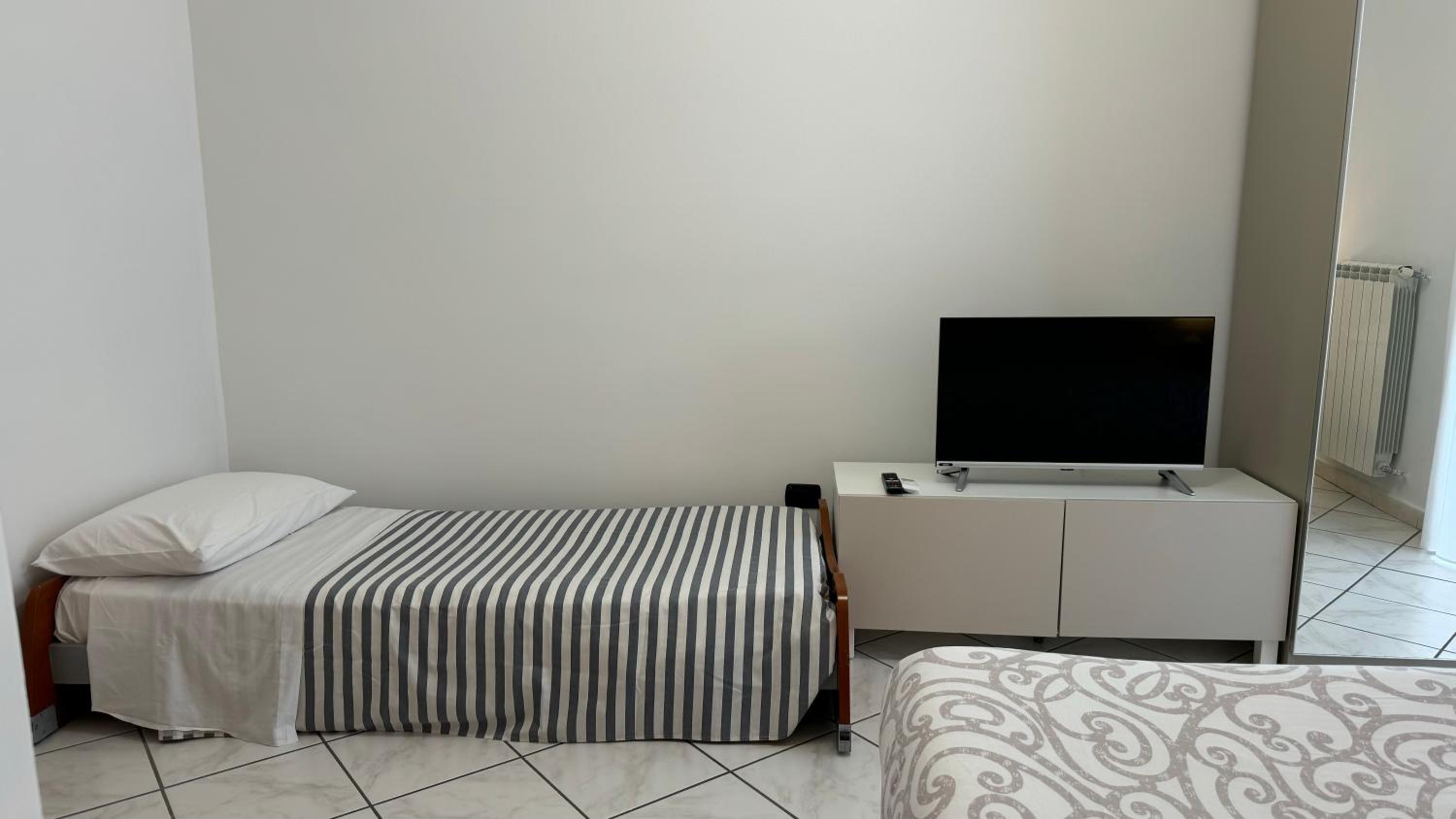 Two-Bedroom Deluxe Apartment with Balcony photo 3