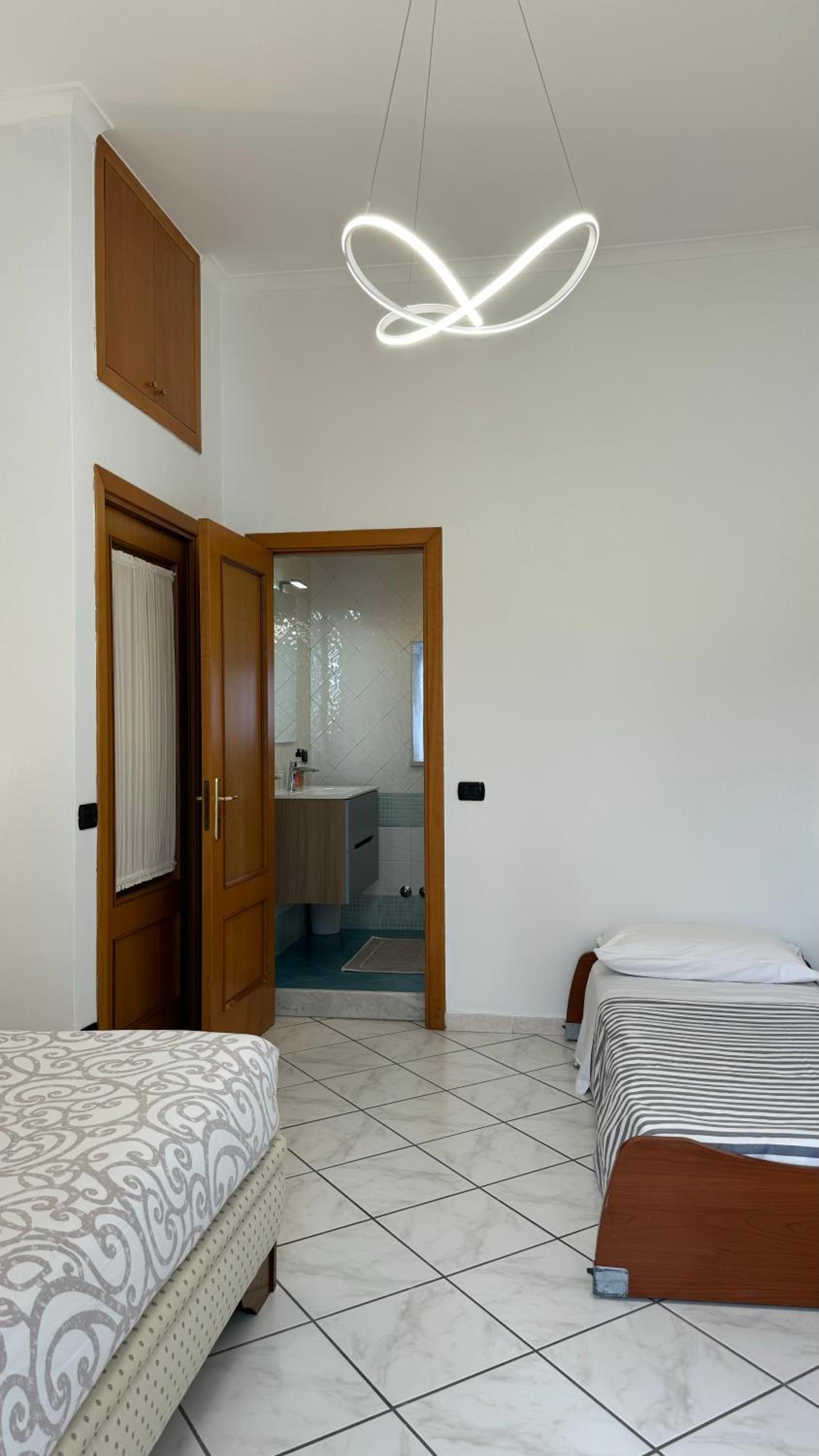 Two-Bedroom Deluxe Apartment with Balcony photo 2