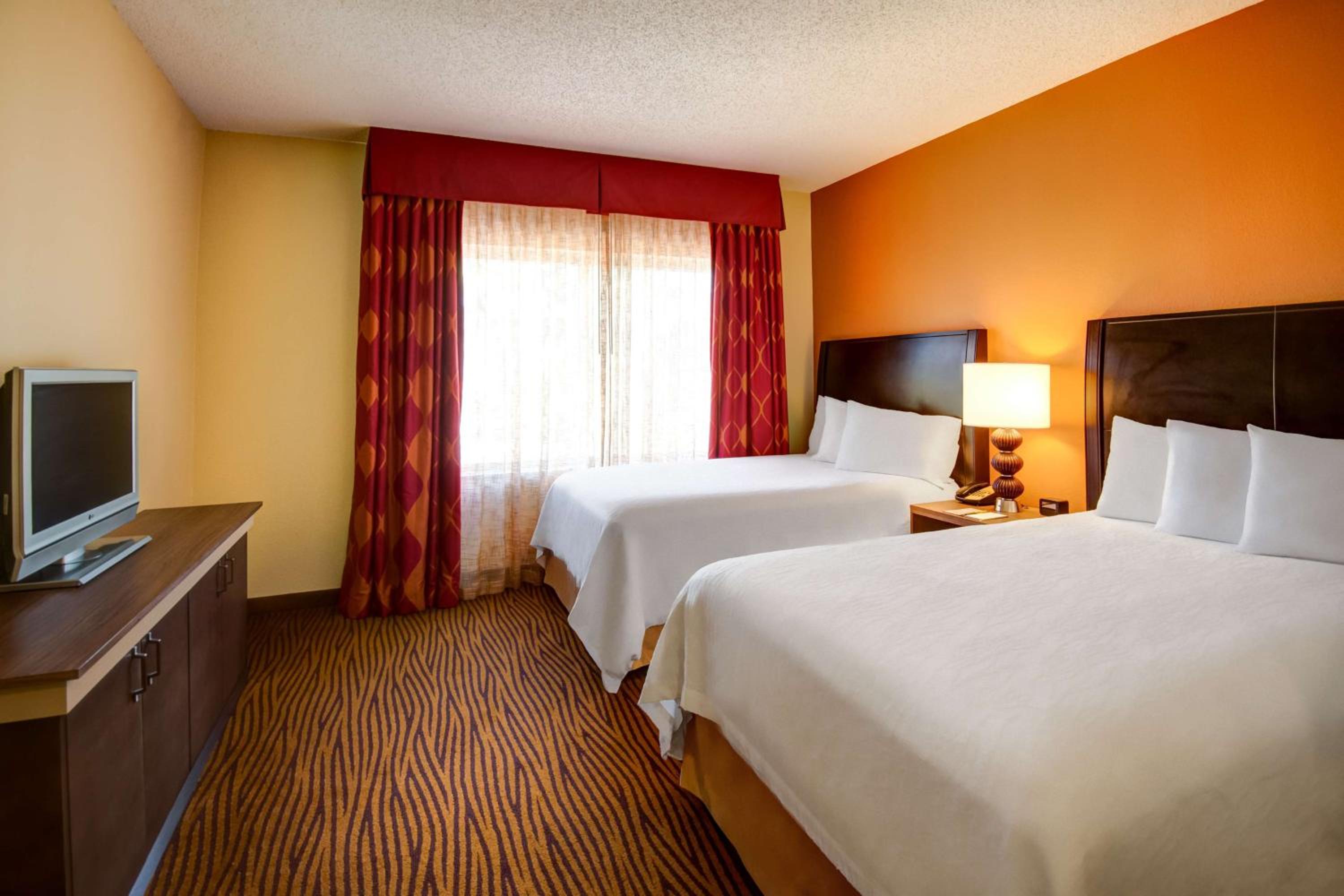 Double Room with Two Double Beds - Hearing Accessible  - Photo 1