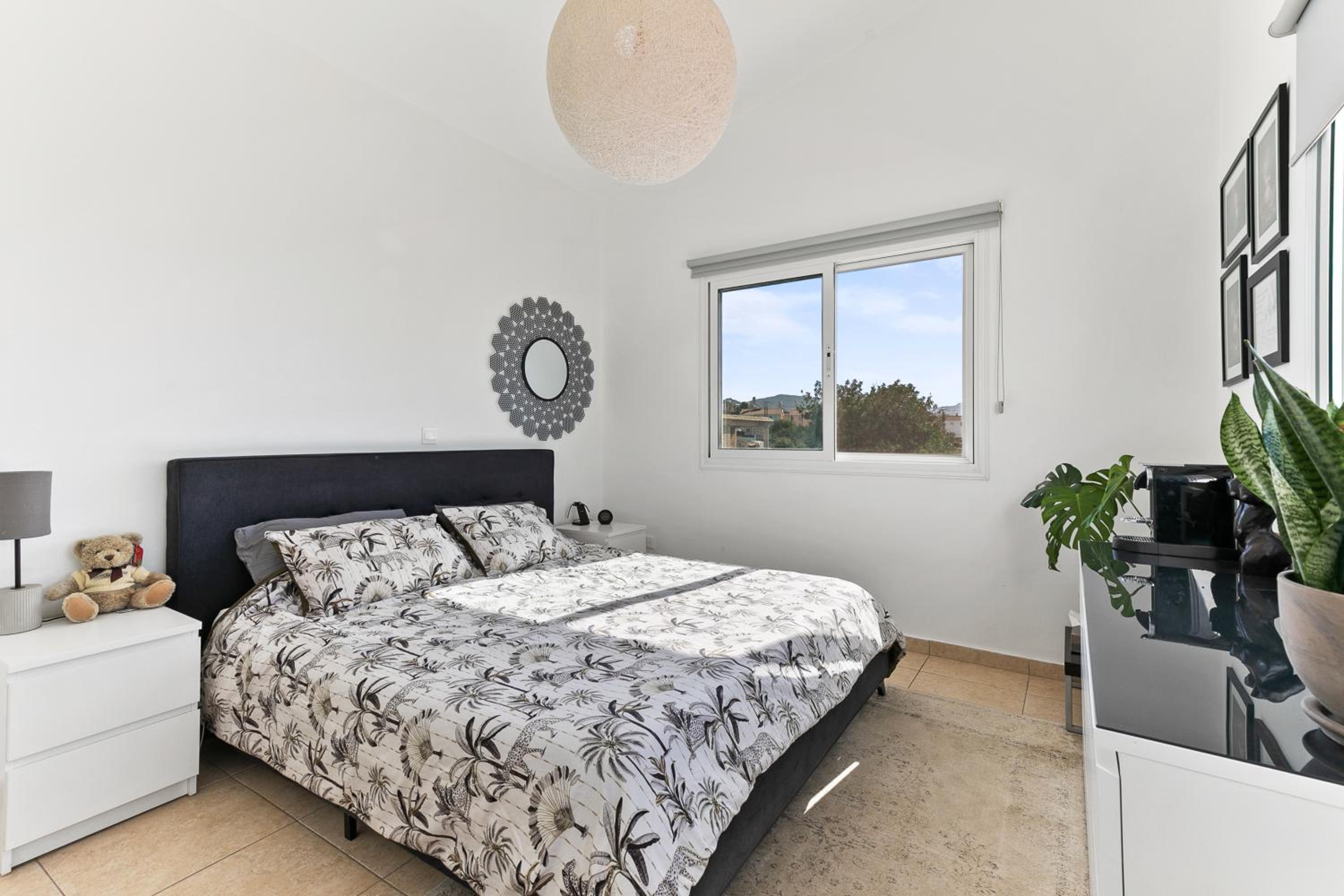 Three-Bedroom Villa photo 3