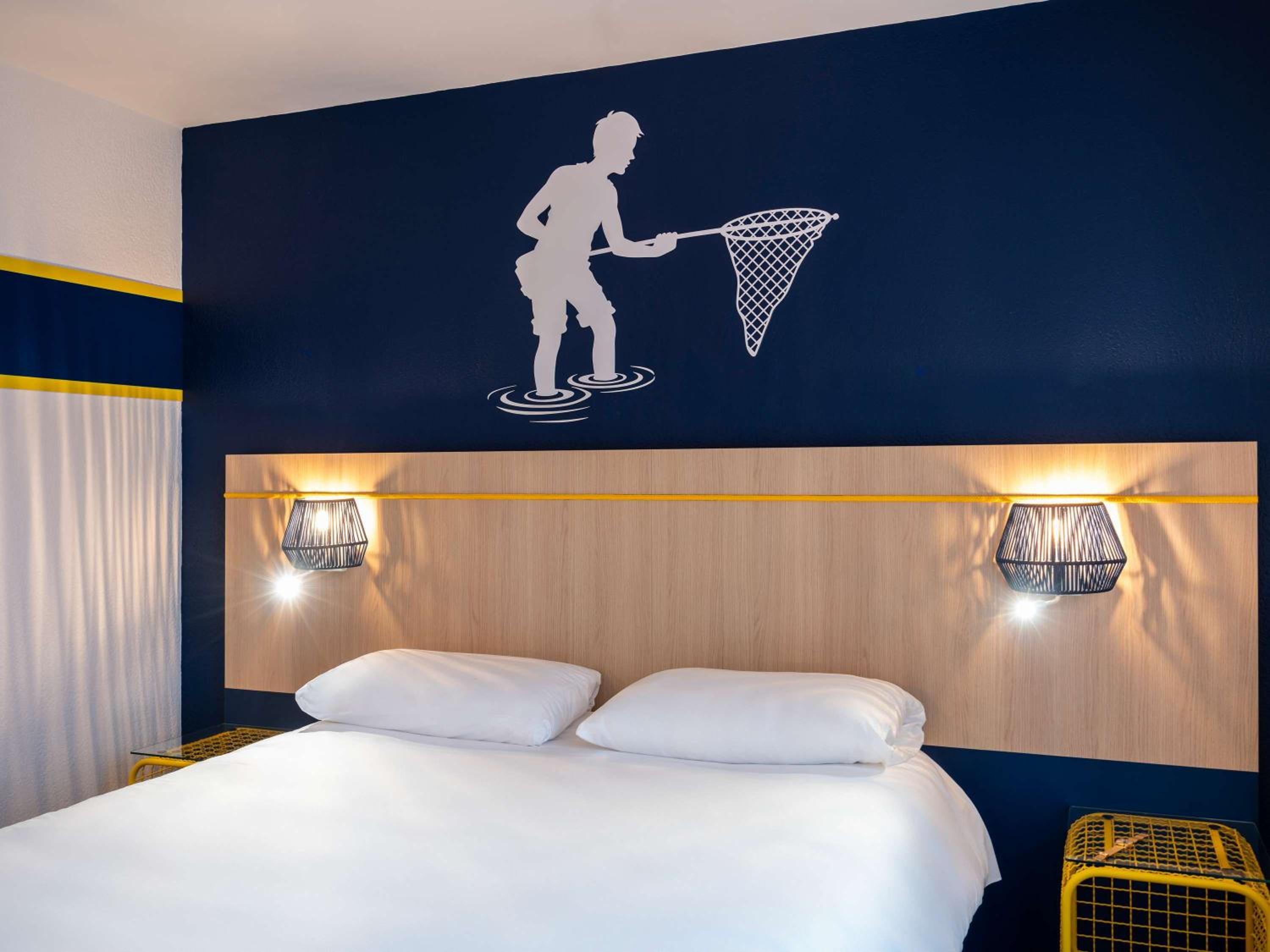 Standard Double Room - Photo 20