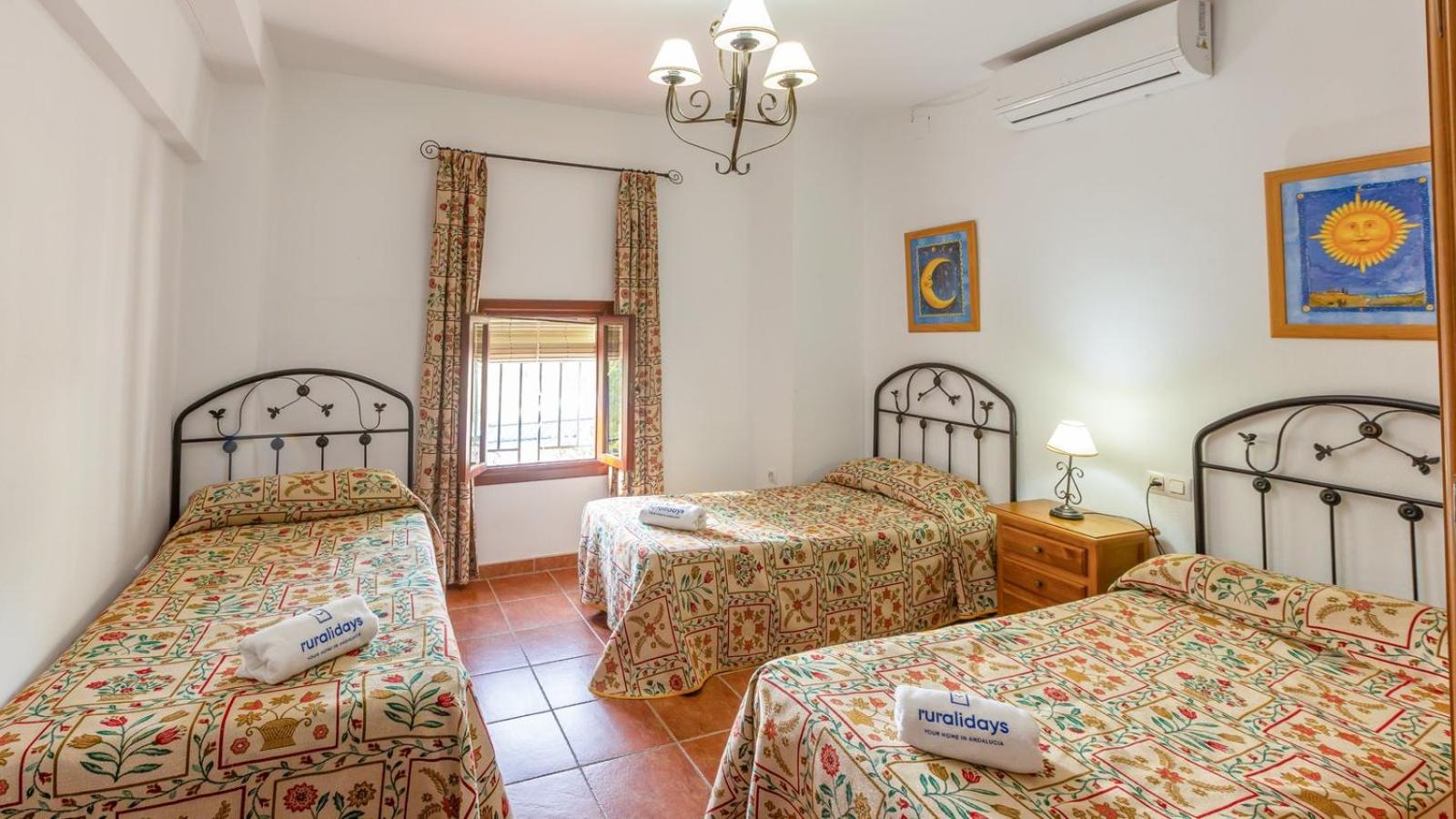 Four-Bedroom House photo 2