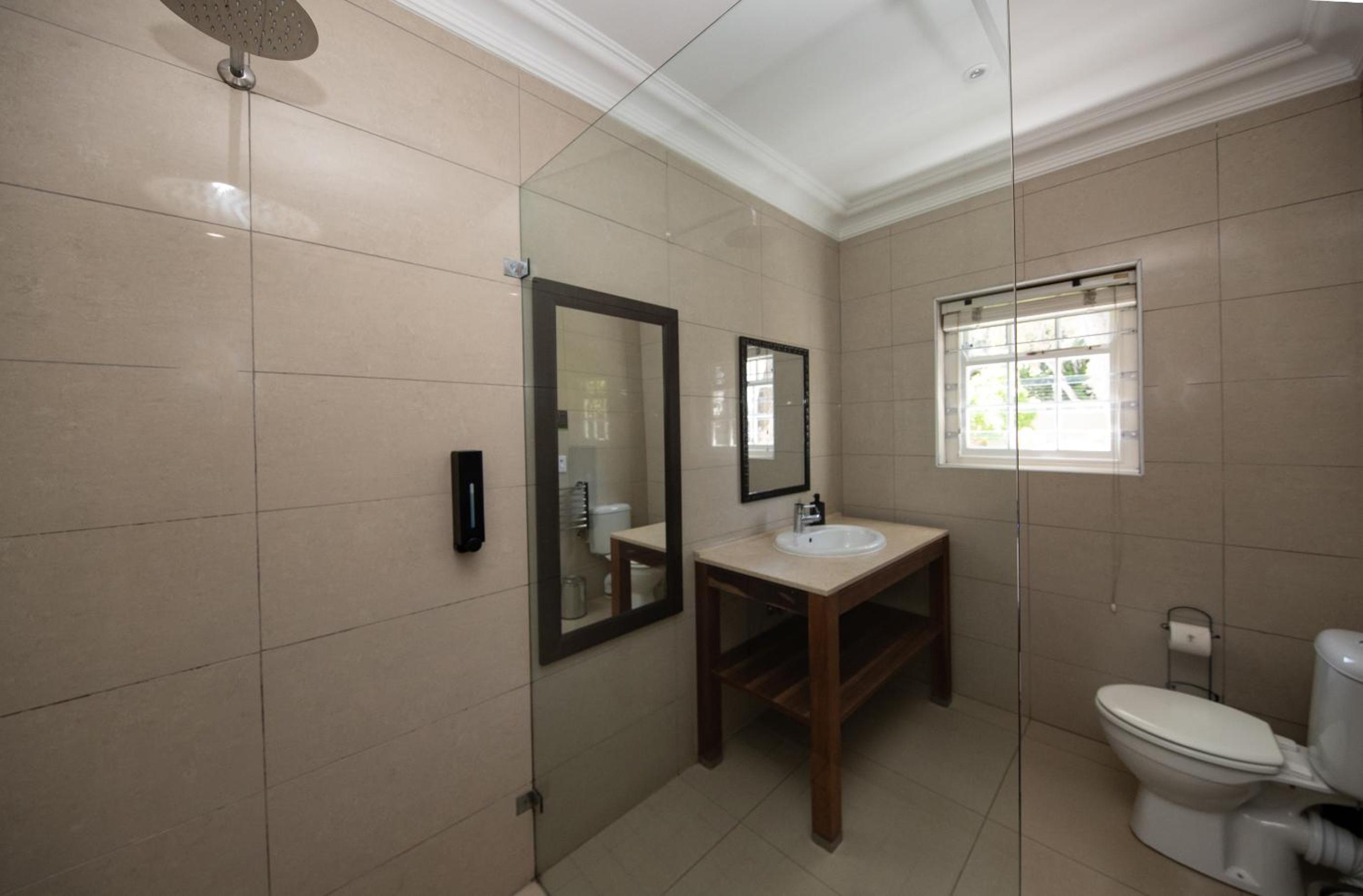 Standard Suite photo 2